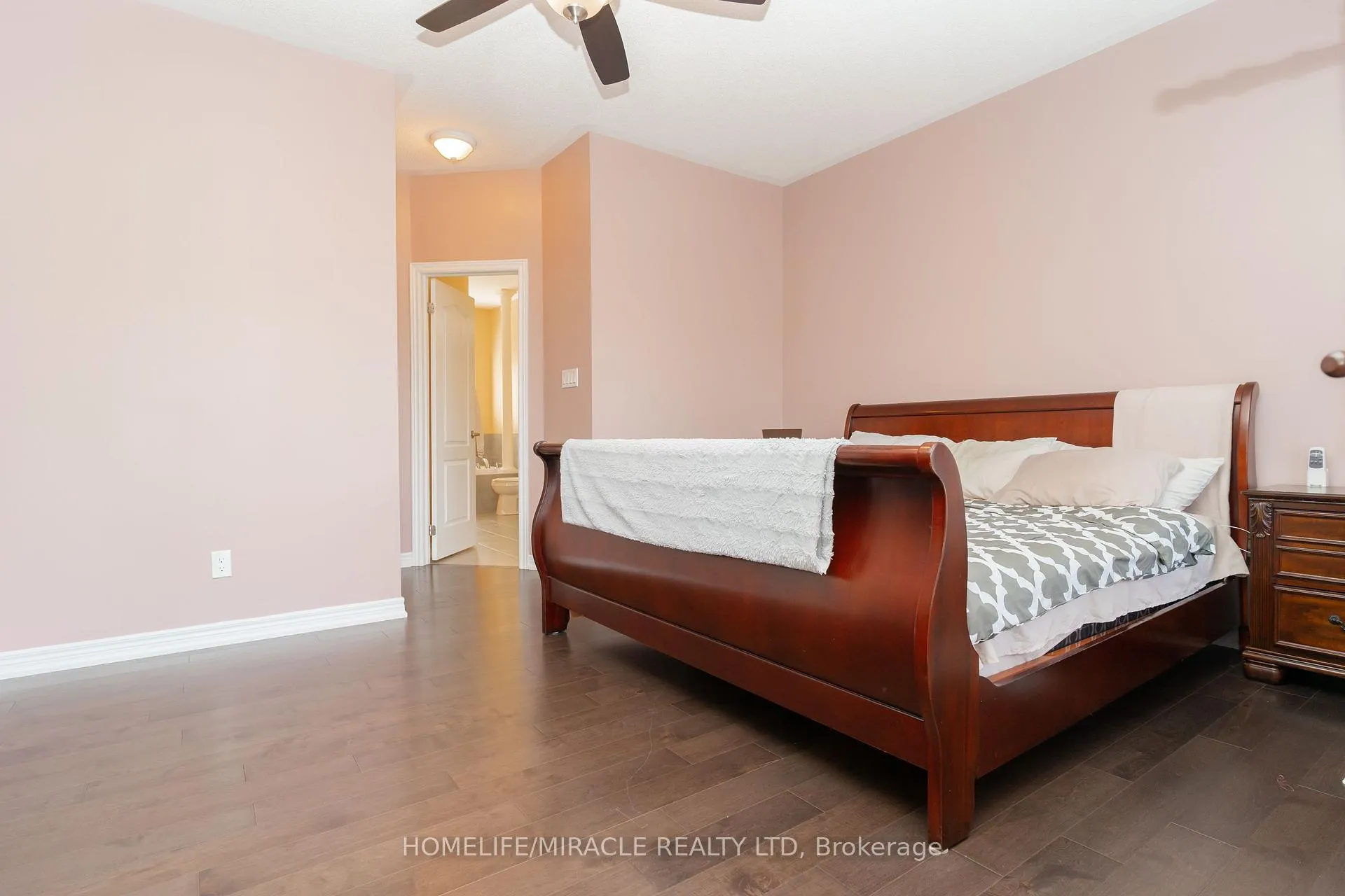 Photo 26 of 516 Vellore Woods Boulevard, Vaughan, Vellore Village — HOMEH