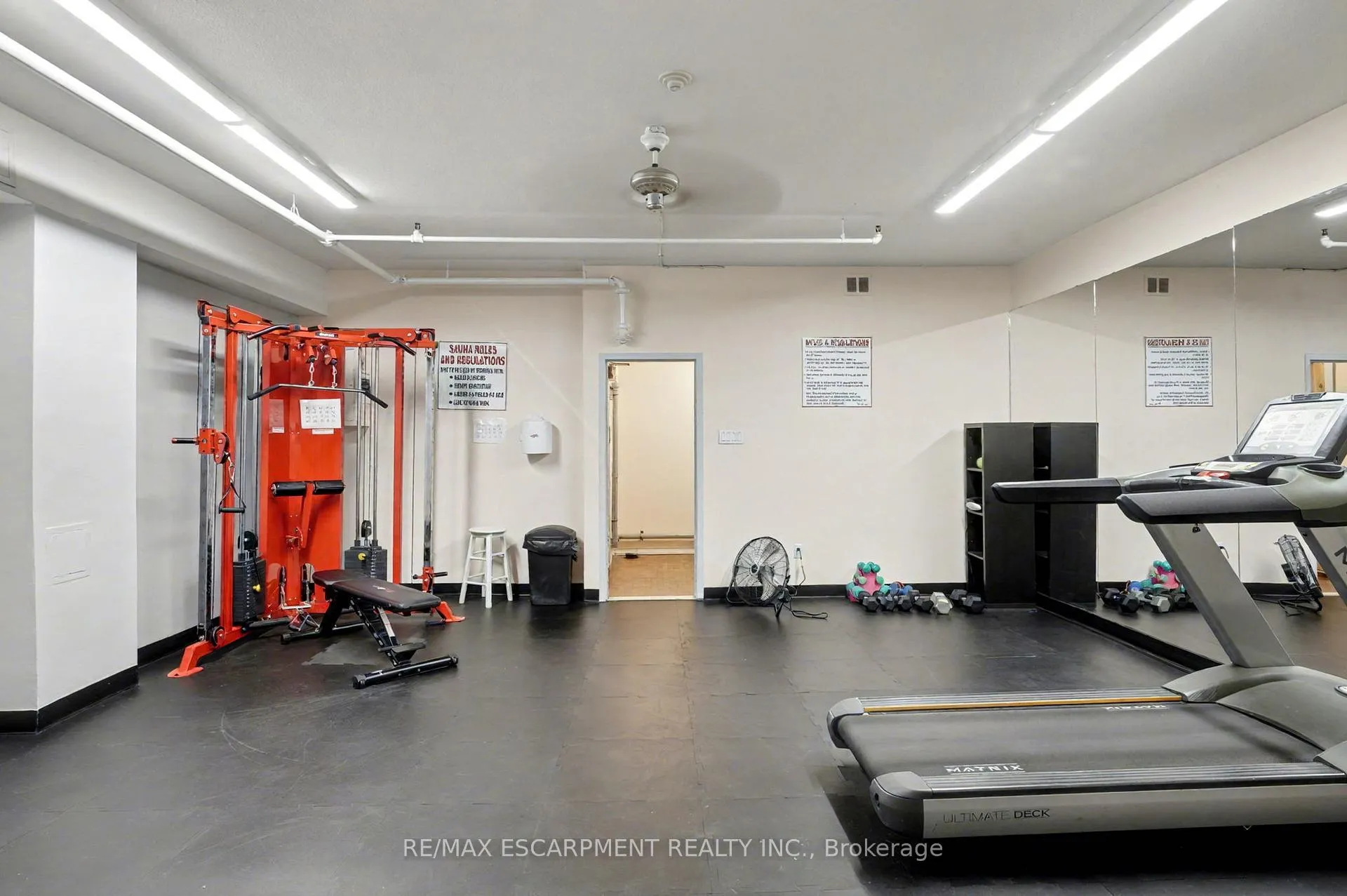 Photo 16 of Unit 1001, 15 Nicklaus Drive, Hamilton, Vincent — HOMEH