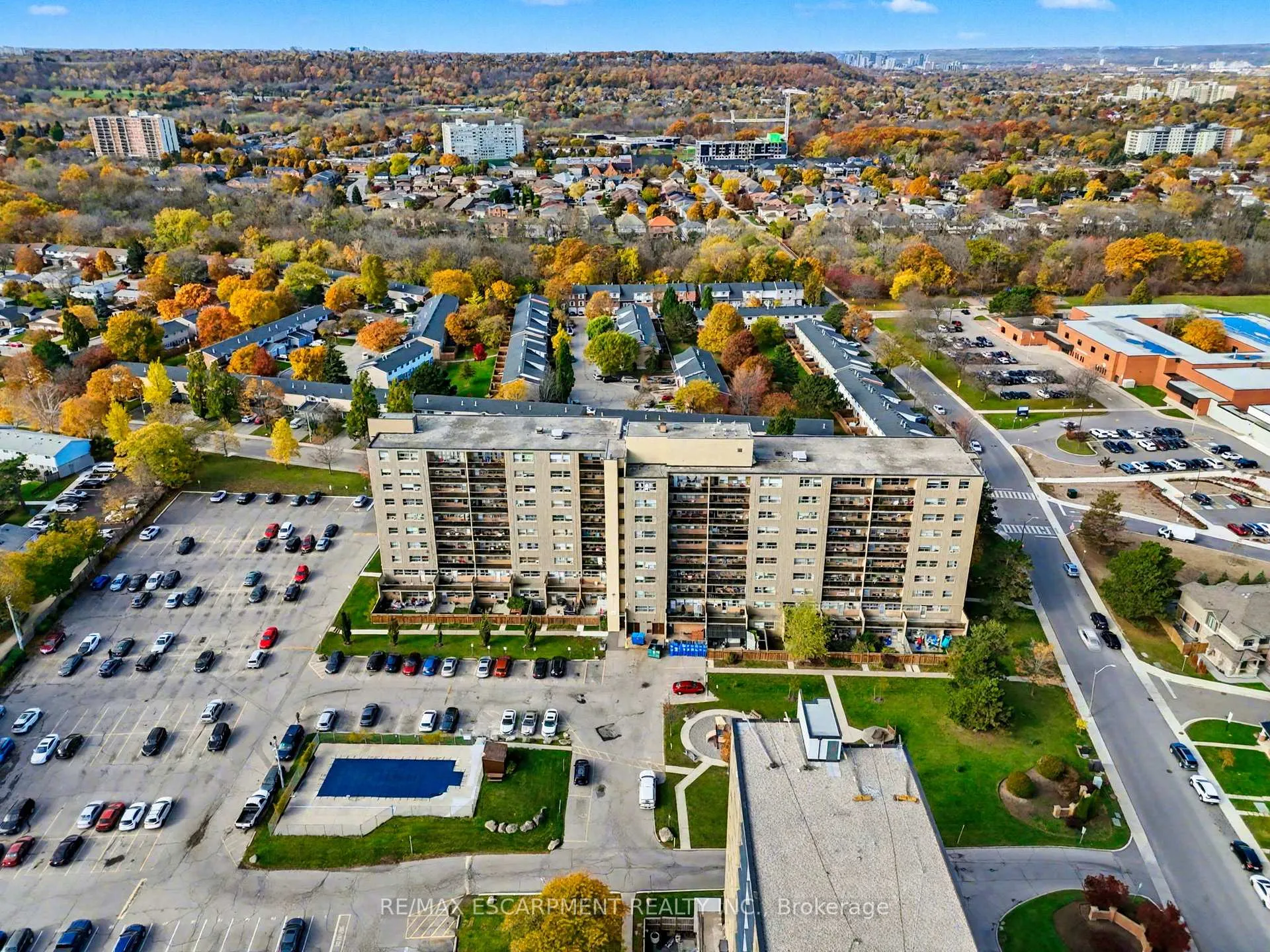 Photo 19 of Unit 1001, 15 Nicklaus Drive, Hamilton, Vincent — HOMEH