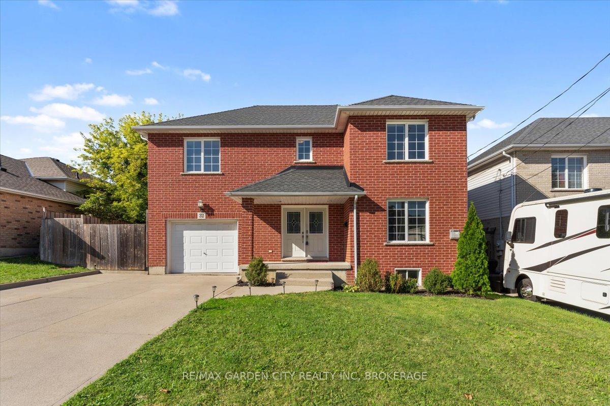 Photo 1 of 32 Mcnamara Street, Thorold, Thorold Downtown — HOMEH