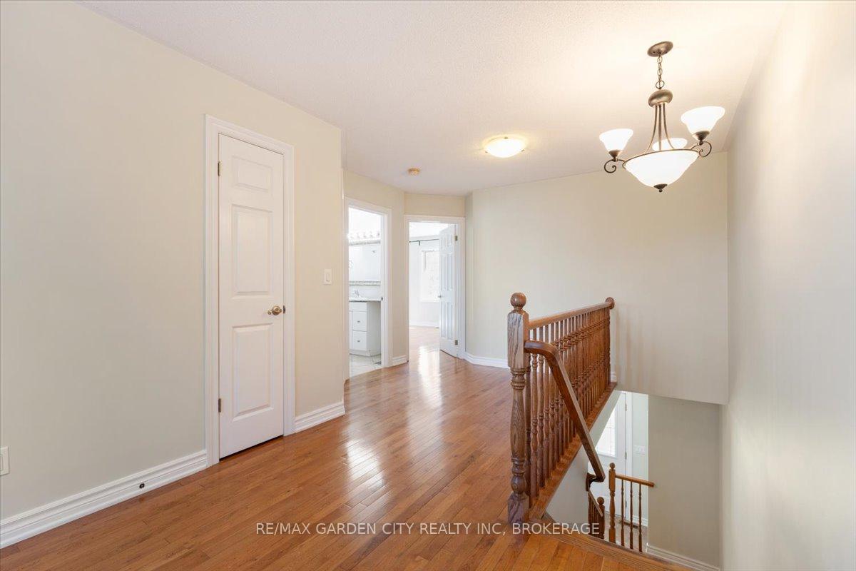 Photo 11 of 32 Mcnamara Street, Thorold, Thorold Downtown — HOMEH