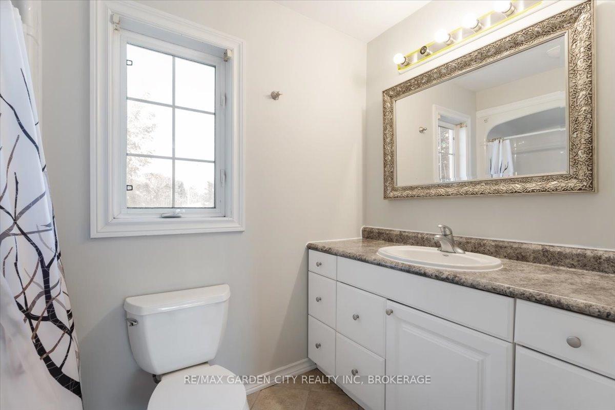 Photo 16 of 32 Mcnamara Street, Thorold, Thorold Downtown — HOMEH