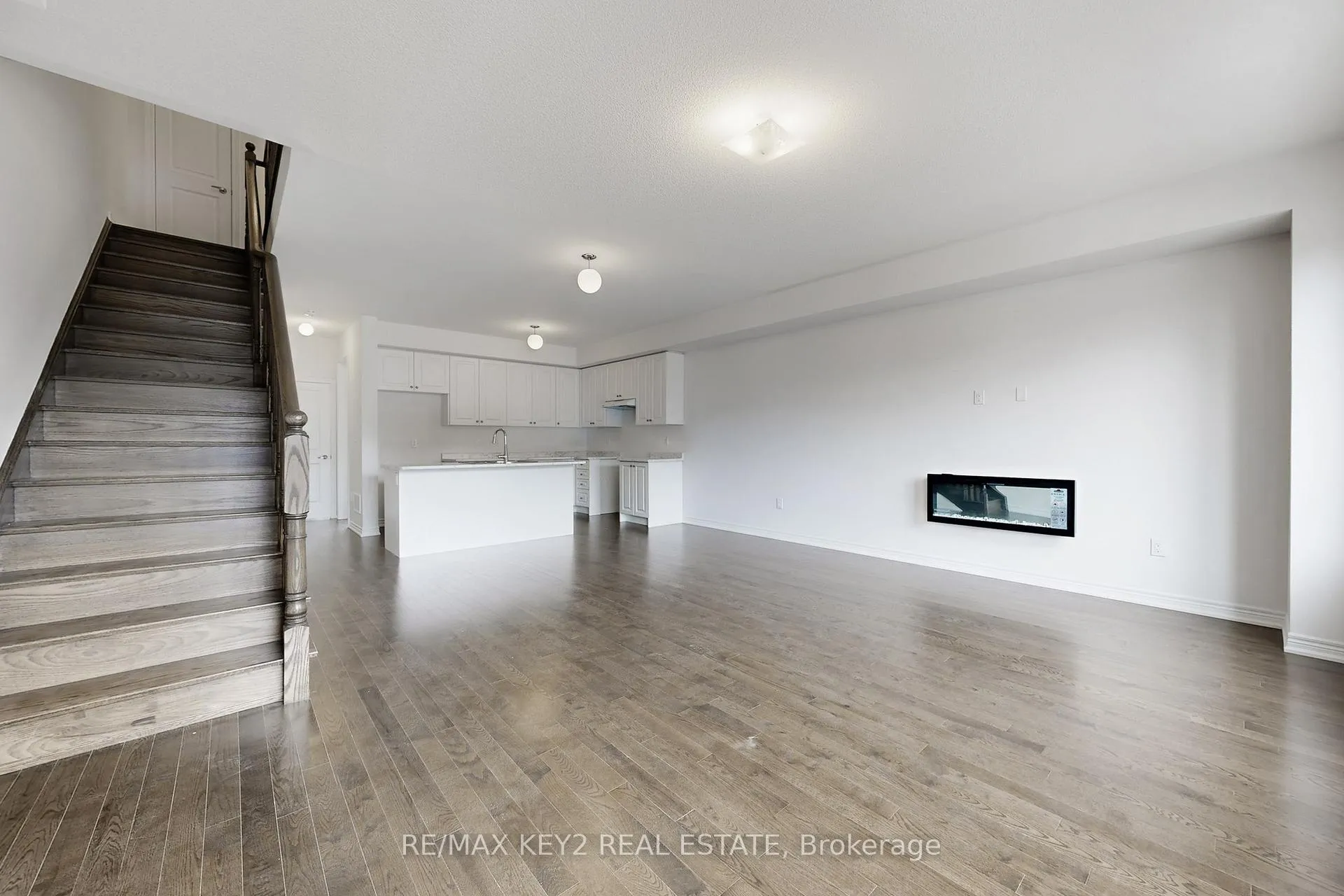 Photo 3 of 2929 Starlight Drive, Pickering, Rural Pickering — HOMEH