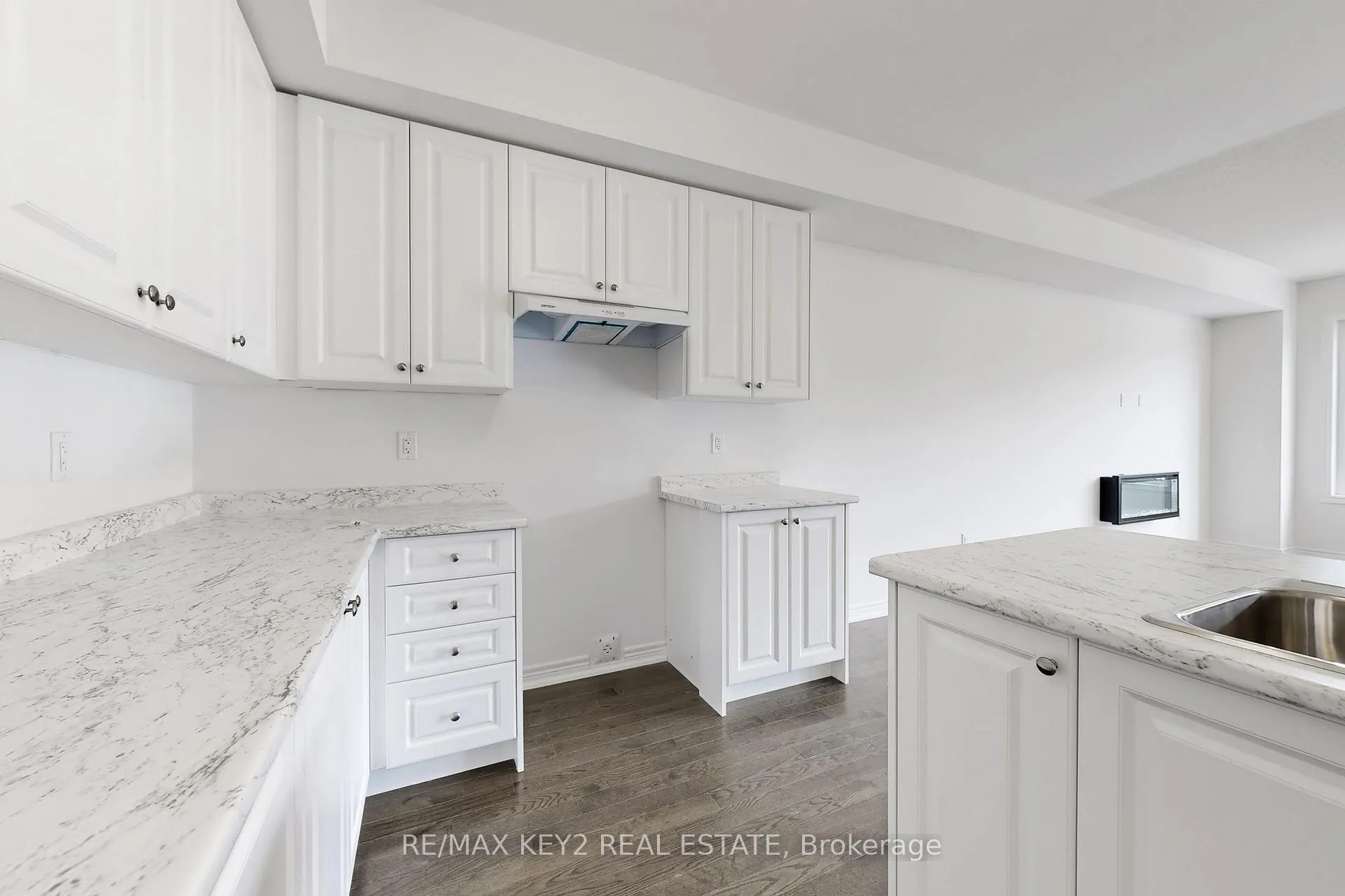 Photo 9 of 2929 Starlight Drive, Pickering, Rural Pickering — HOMEH