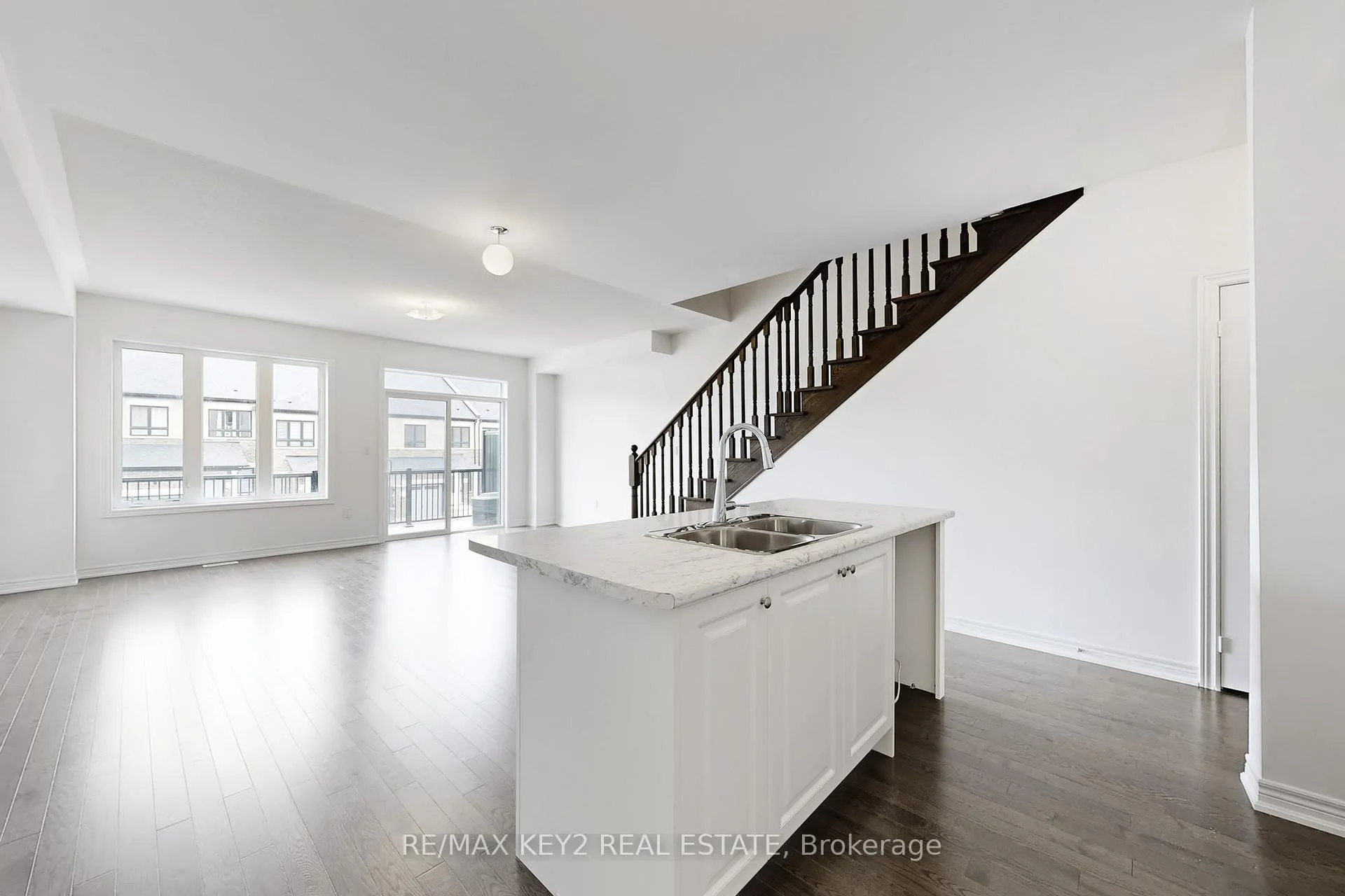 Photo 10 of 2929 Starlight Drive, Pickering, Rural Pickering — HOMEH