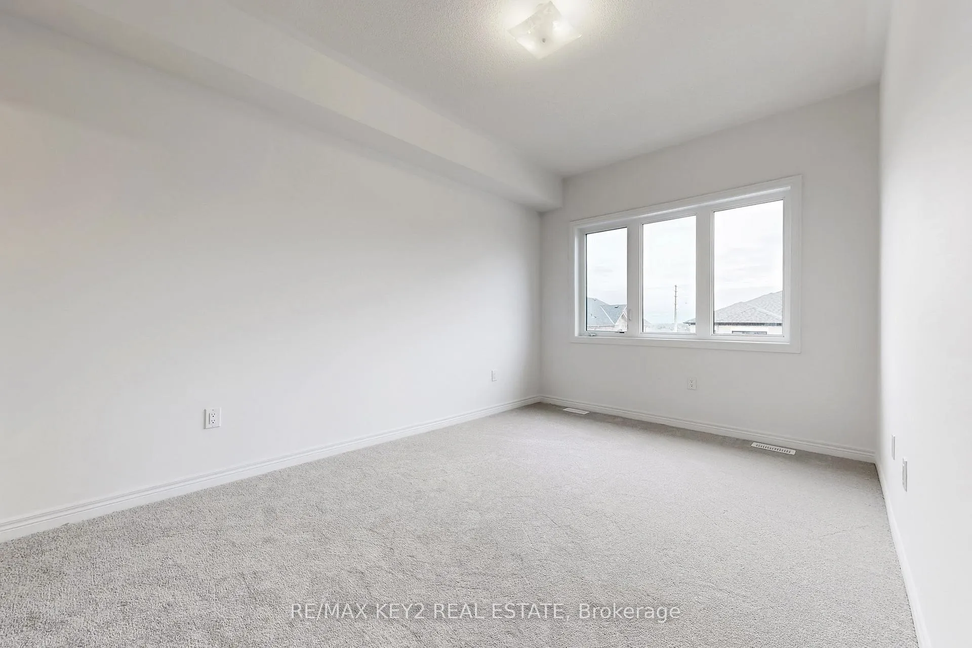 Photo 21 of 2929 Starlight Drive, Pickering, Rural Pickering — HOMEH