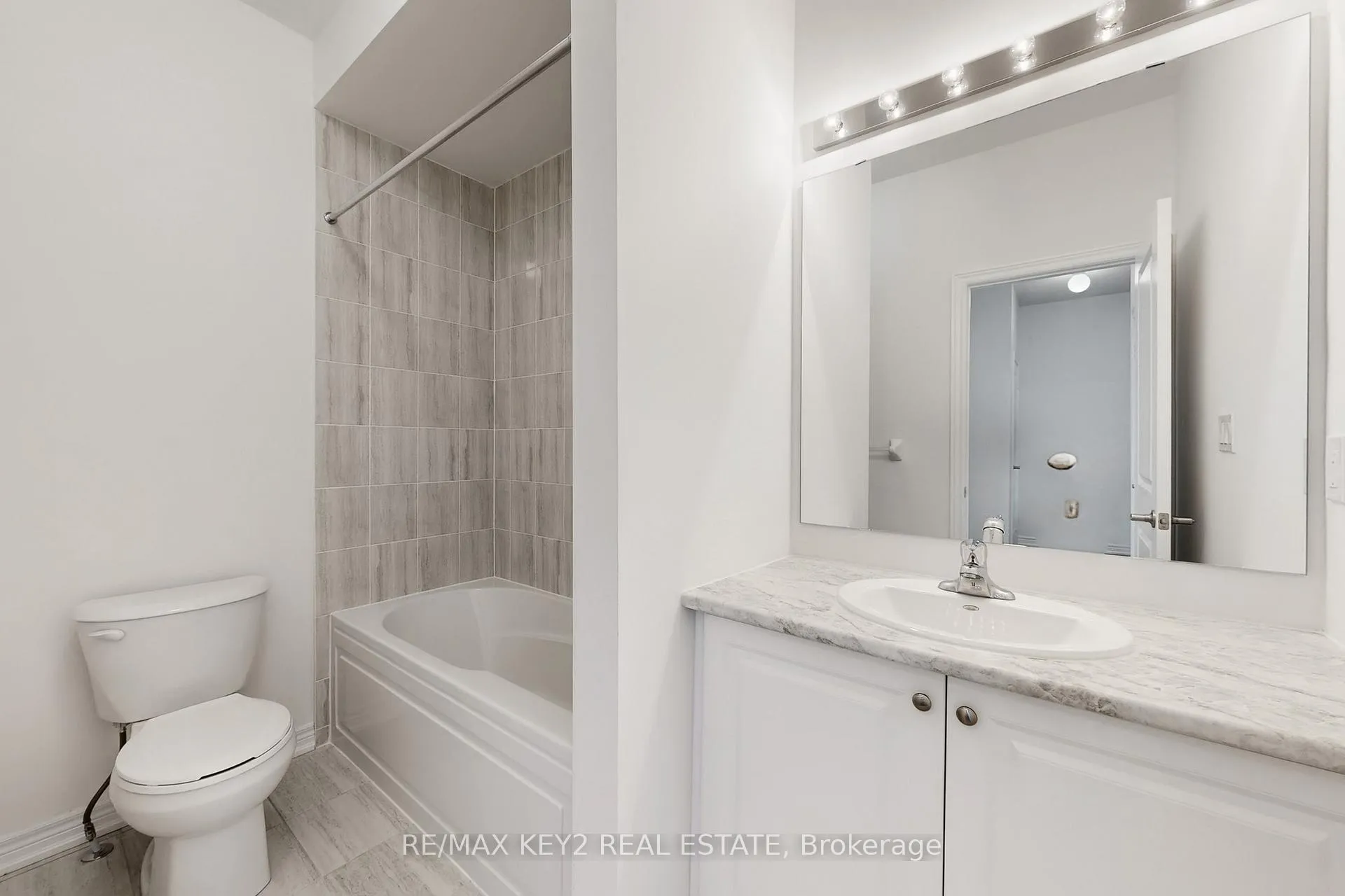 Photo 37 of 2929 Starlight Drive, Pickering, Rural Pickering — HOMEH