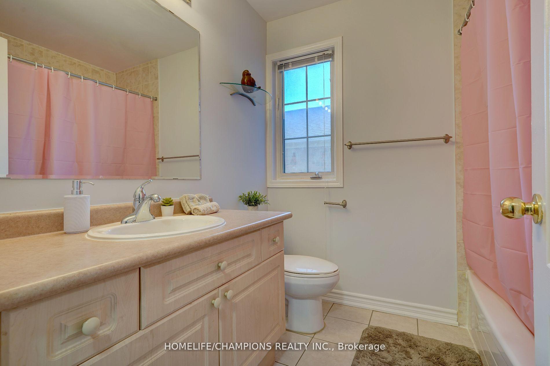 Photo 11 of 145 Raponi Circle, Scarborough, Rouge — HOMEH