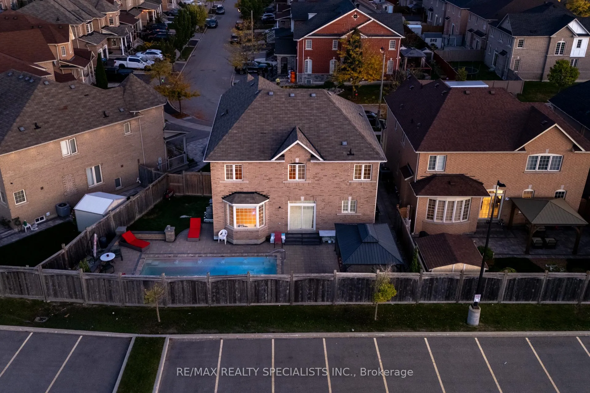 Photo 3 of 95 Heslop Circle, Brampton, Sandringham-Wellington — HOMEH