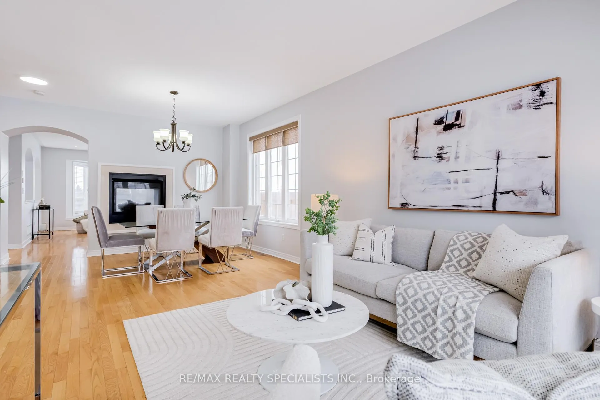 Photo 11 of 95 Heslop Circle, Brampton, Sandringham-Wellington — HOMEH