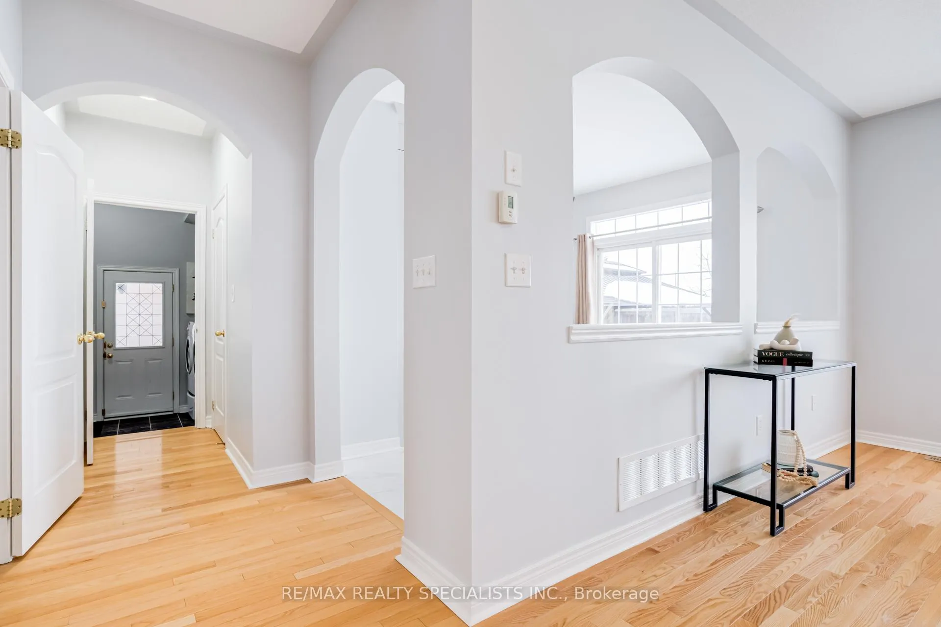 Photo 16 of 95 Heslop Circle, Brampton, Sandringham-Wellington — HOMEH