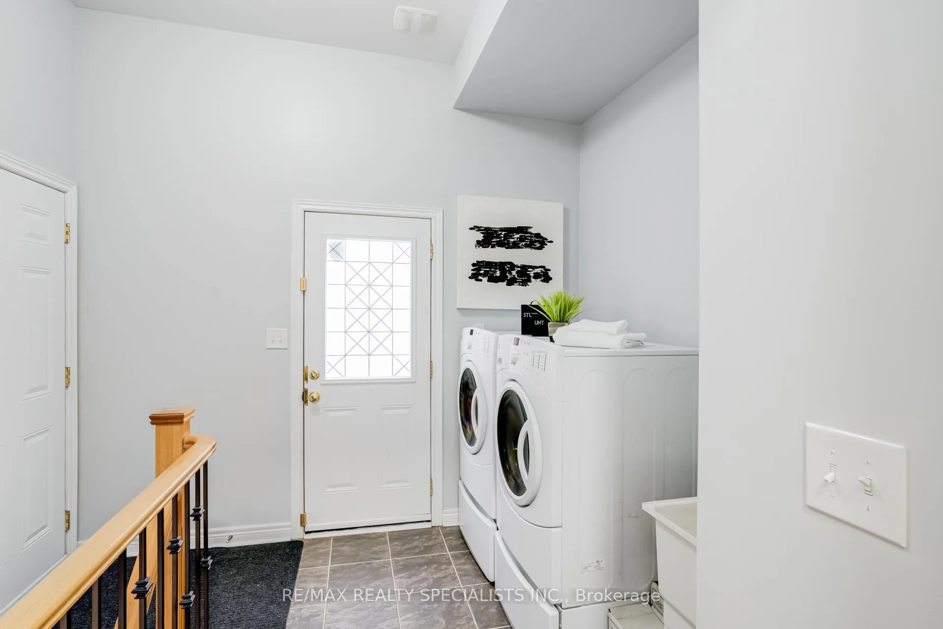 Photo 24 of 95 Heslop Circle, Brampton, Sandringham-Wellington — HOMEH