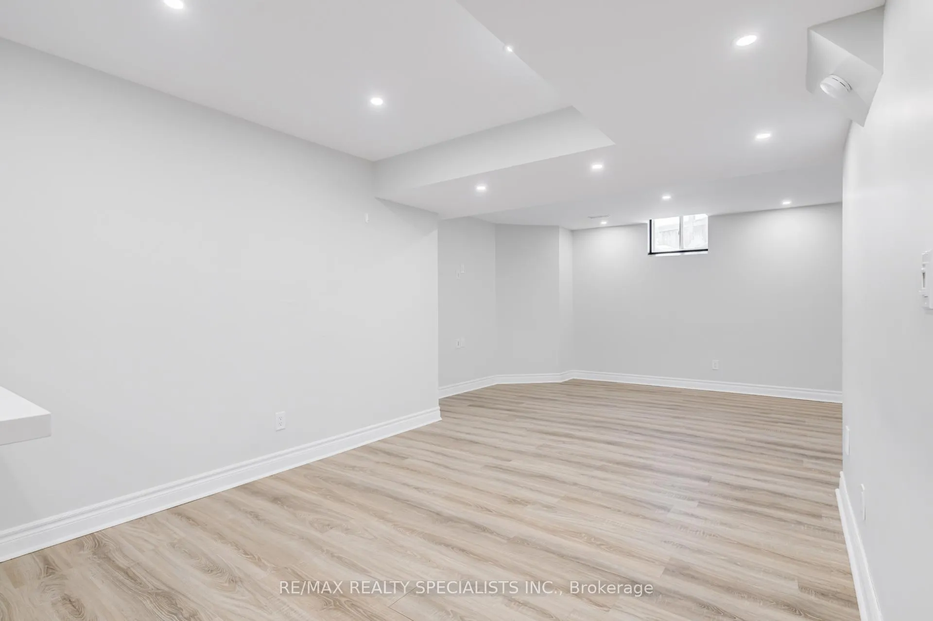 Photo 42 of 95 Heslop Circle, Brampton, Sandringham-Wellington — HOMEH