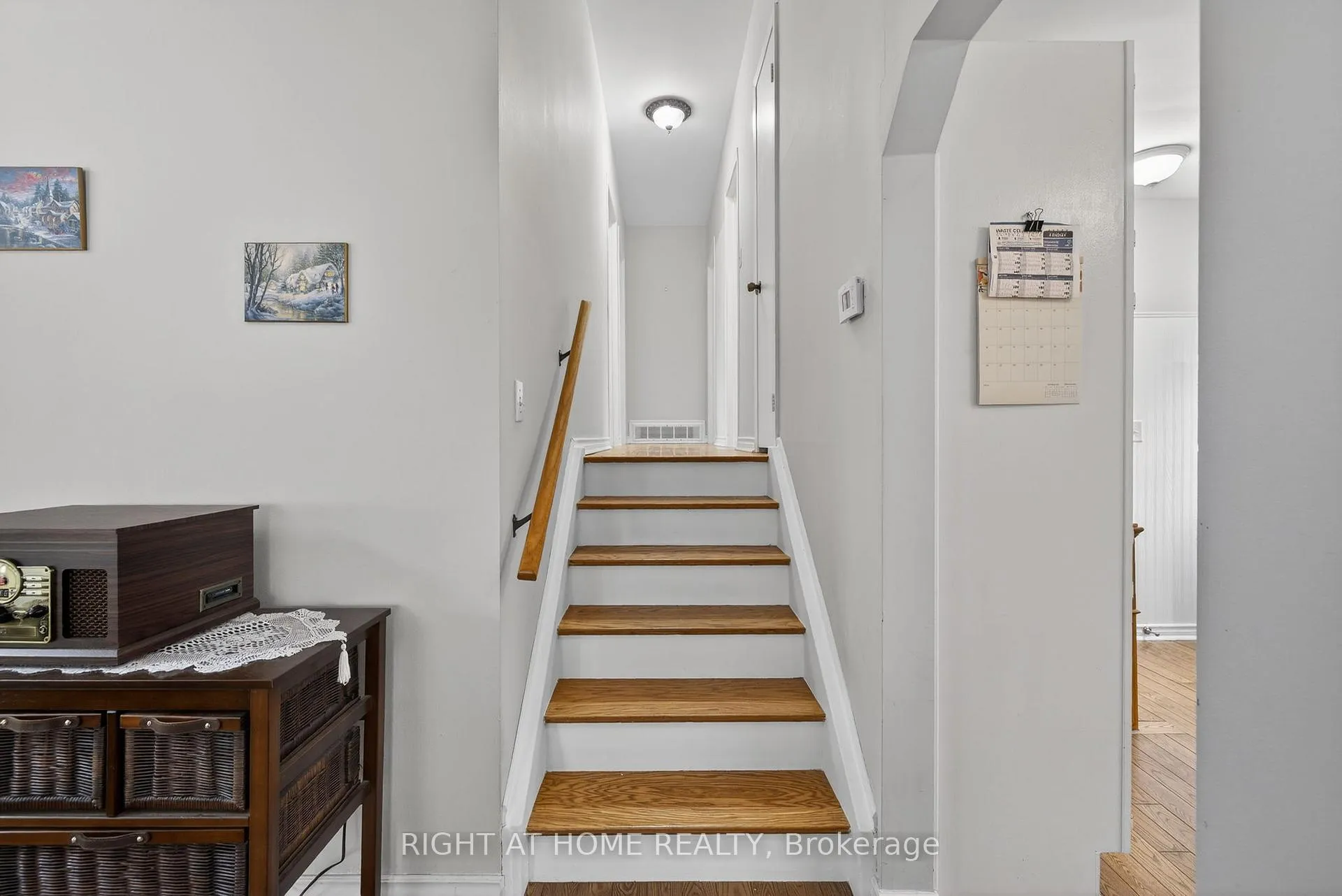 Photo 18 of 71 Banmoor Boulevard, Scarborough, Woburn — HOMEH