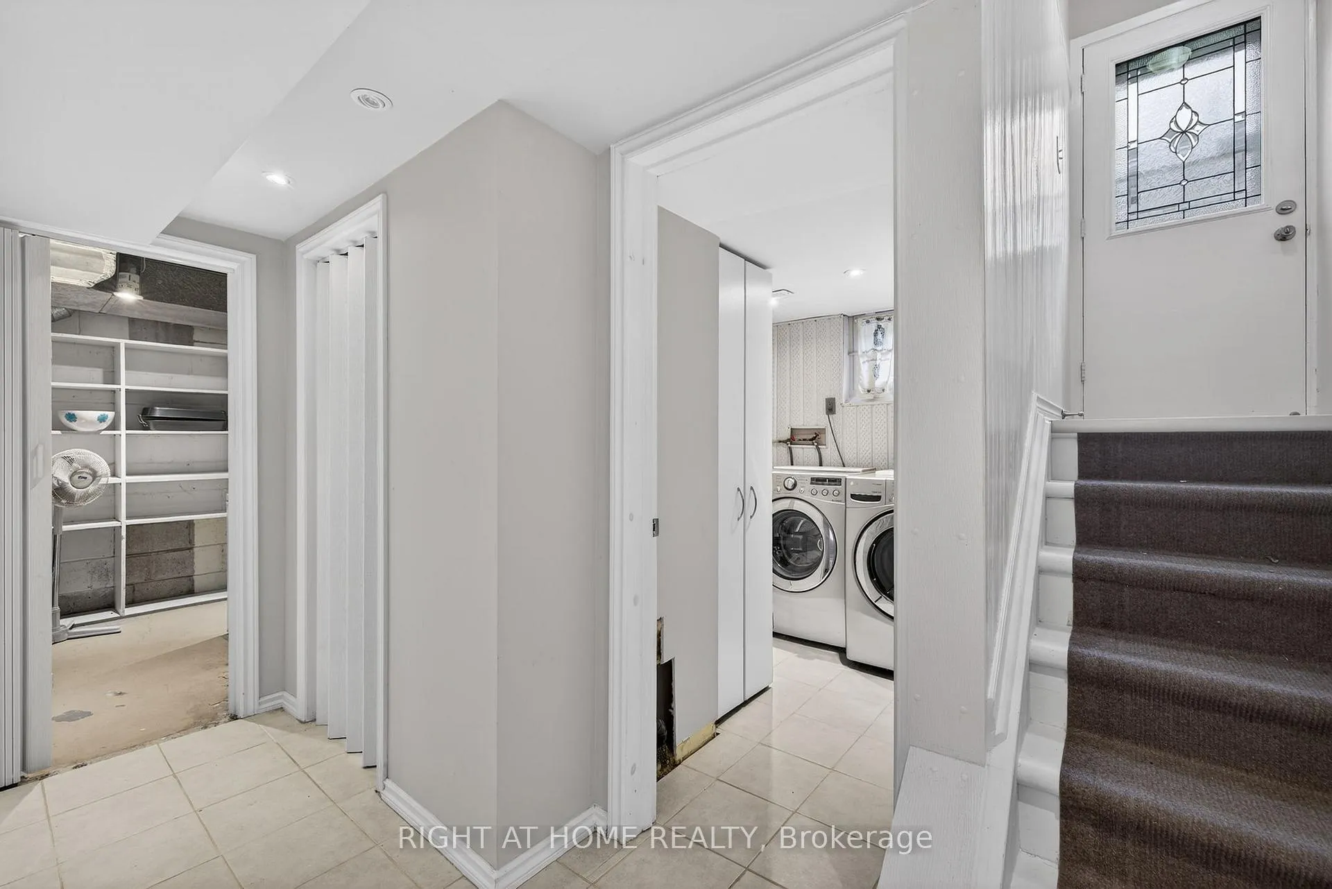 Photo 24 of 71 Banmoor Boulevard, Scarborough, Woburn — HOMEH