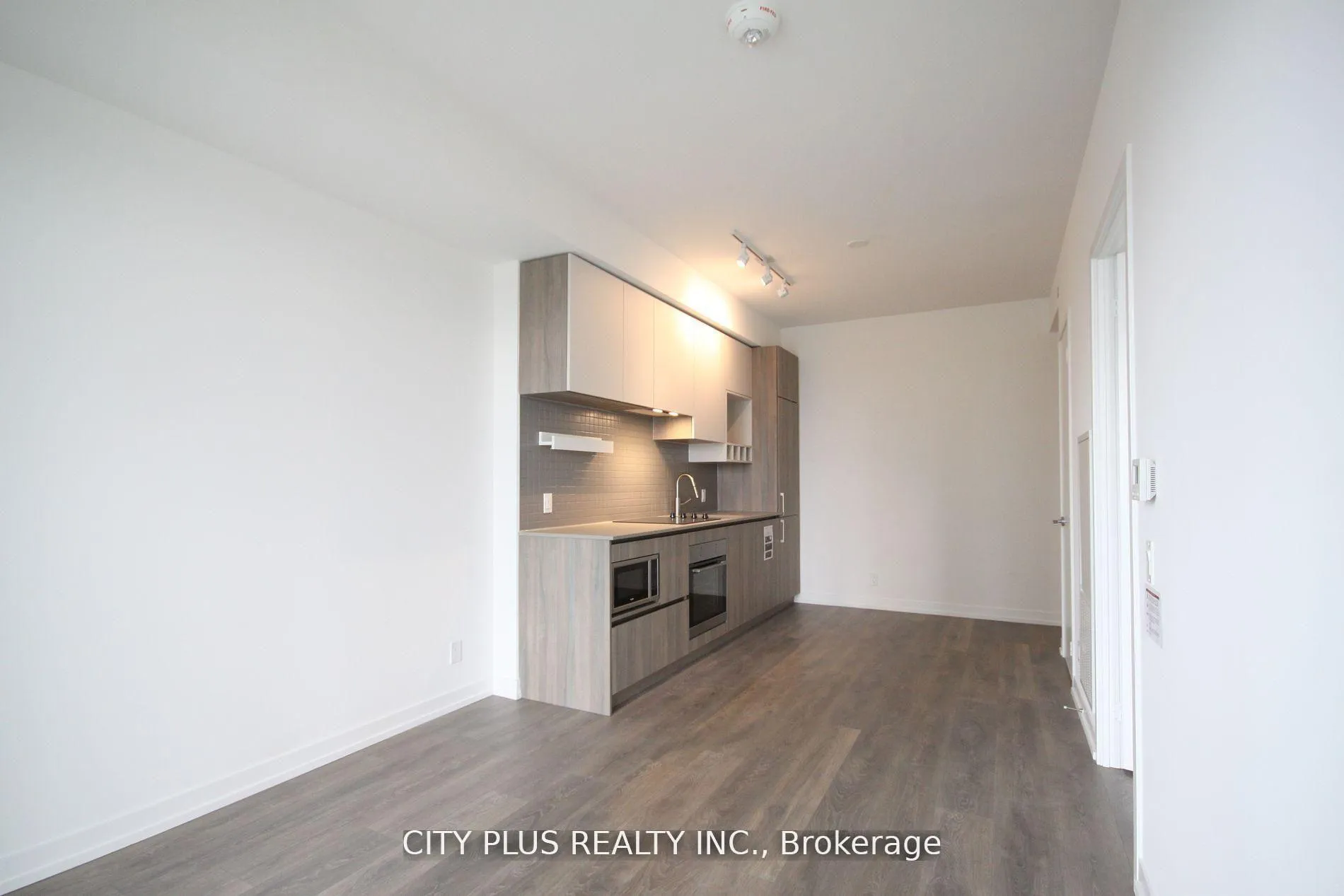 Photo 3 of Unit 1910, 950 Portage Parkway, Vaughan, Concord — HOMEH