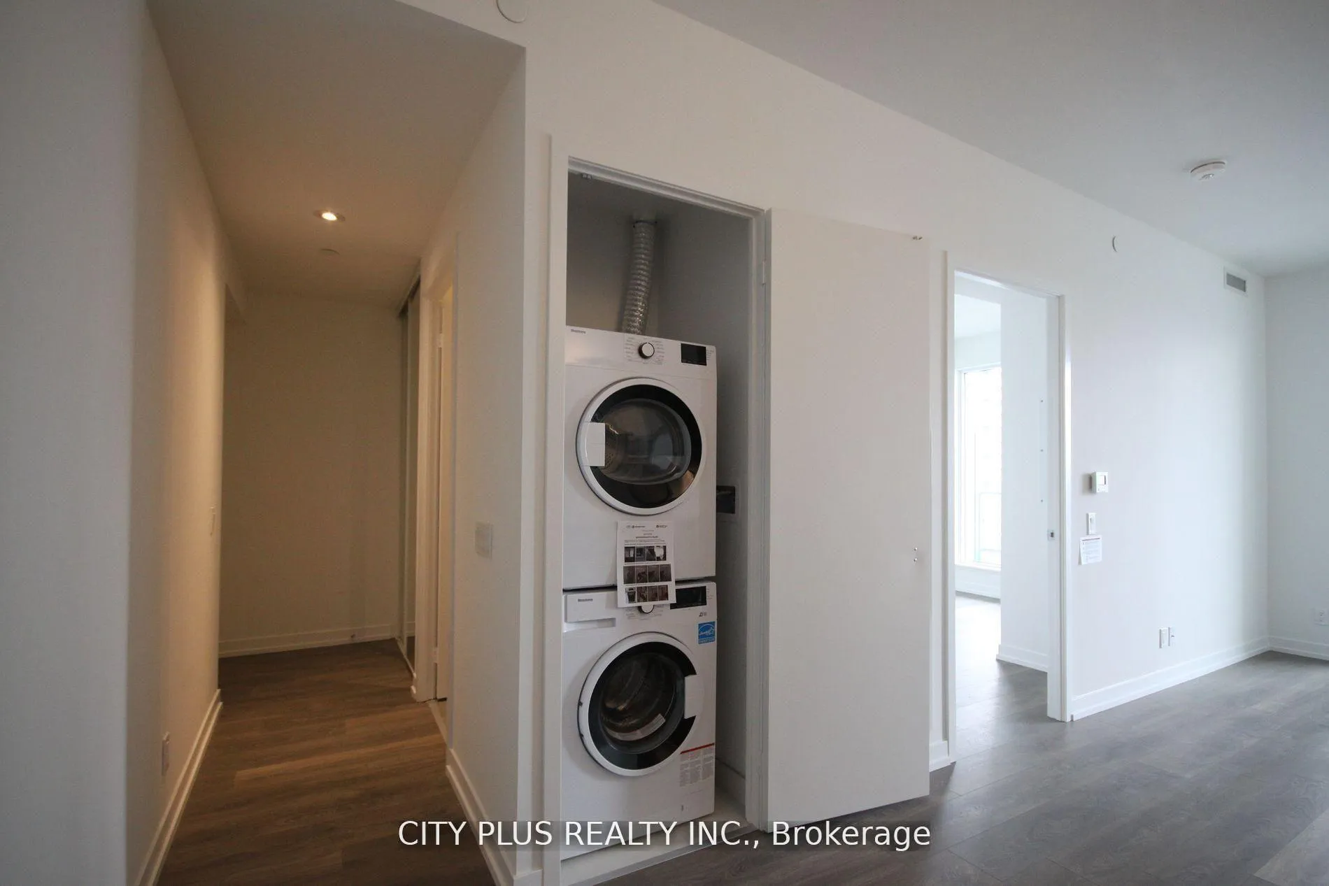 Photo 14 of Unit 1910, 950 Portage Parkway, Vaughan, Concord — HOMEH