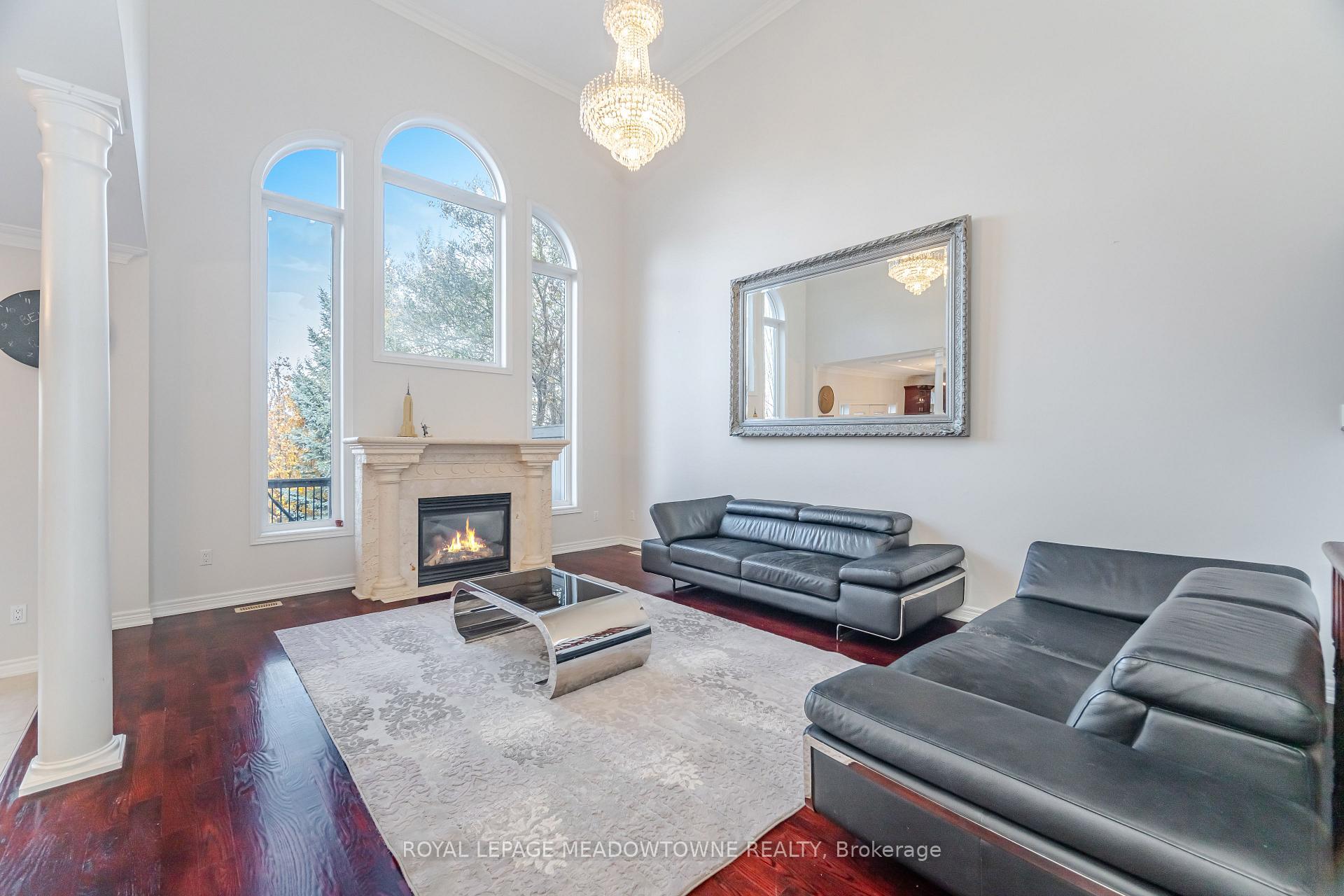 Photo 8 of 2459 Meadowridge Drive, Oakville, Joshua Creek — HOMEH