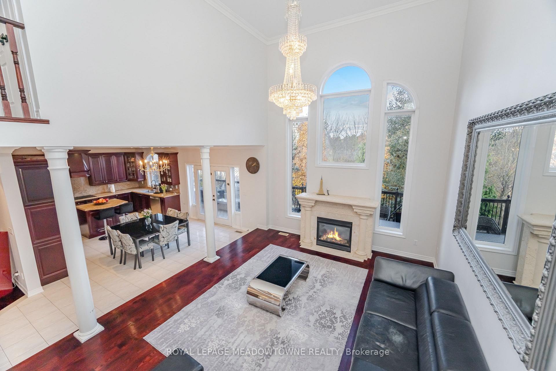Photo 6 of 2459 Meadowridge Drive, Oakville, Joshua Creek — HOMEH