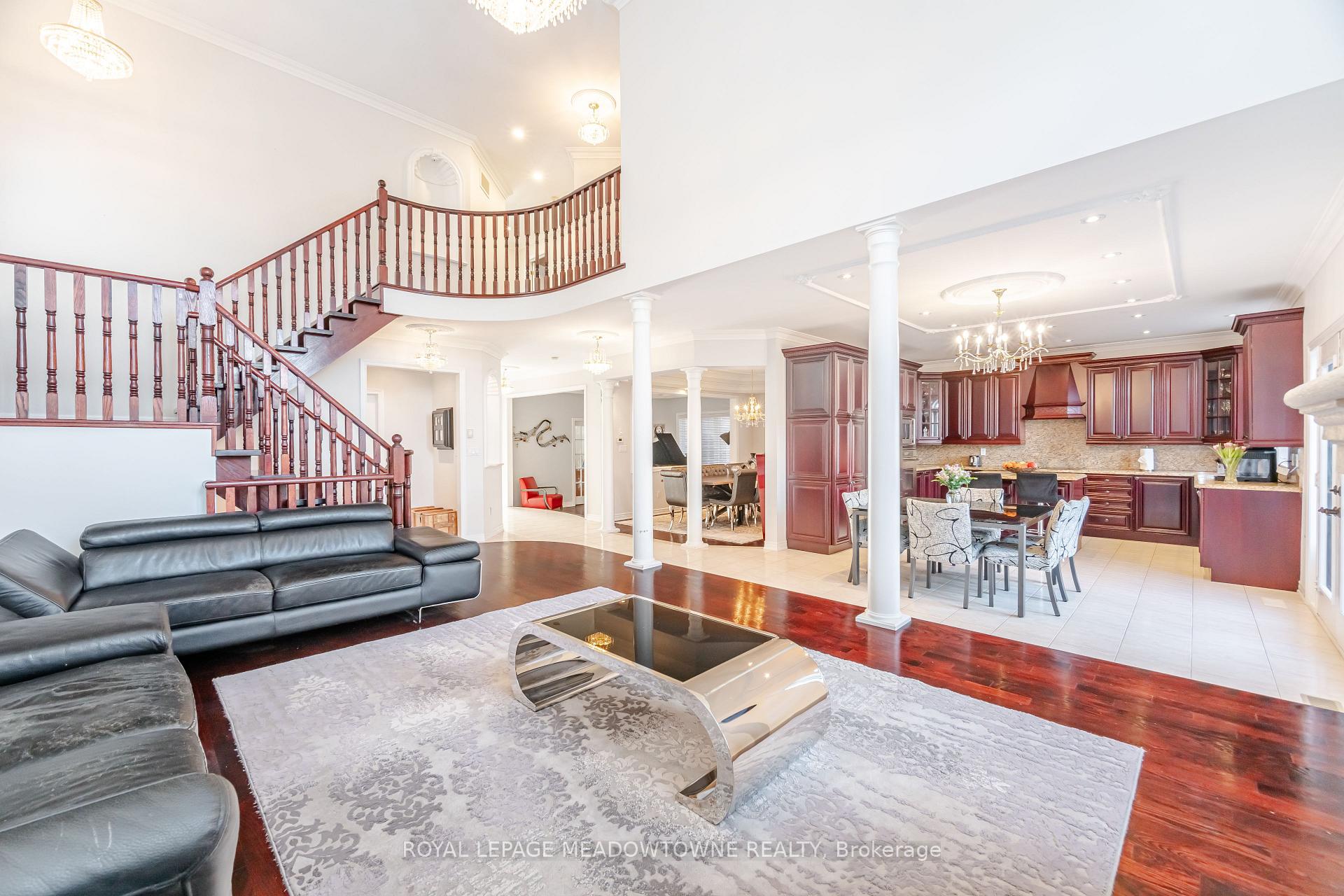 Photo 13 of 2459 Meadowridge Drive, Oakville, Joshua Creek — HOMEH