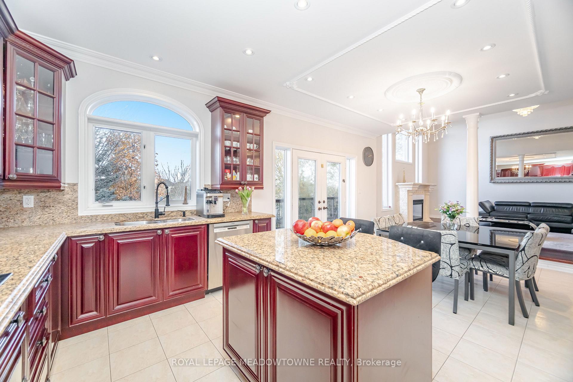 Photo 14 of 2459 Meadowridge Drive, Oakville, Joshua Creek — HOMEH
