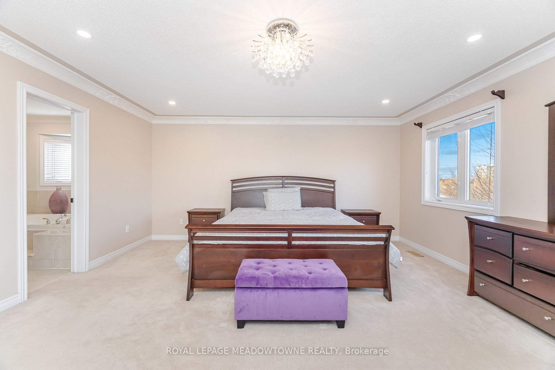 Photo 25 of 2459 Meadowridge Drive, Oakville, Joshua Creek — HOMEH