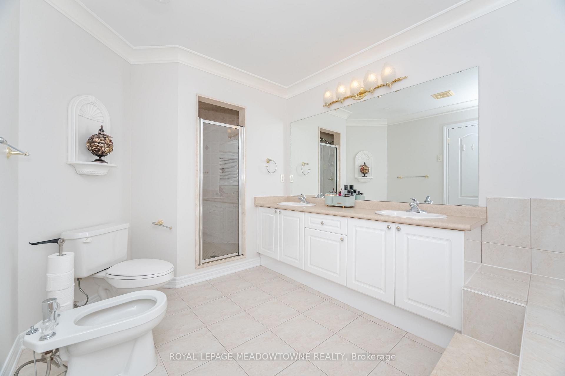Photo 31 of 2459 Meadowridge Drive, Oakville, Joshua Creek — HOMEH