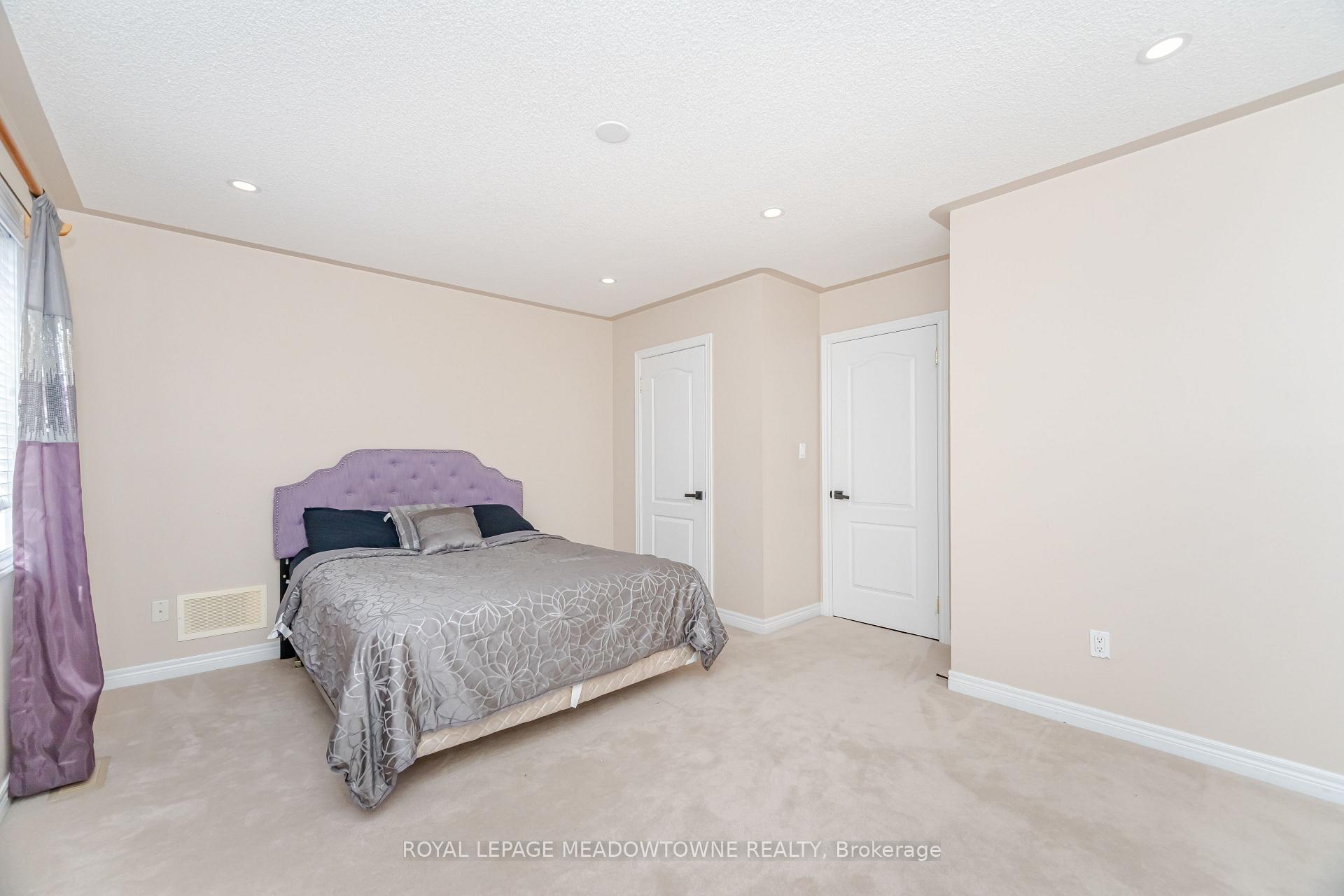 Photo 32 of 2459 Meadowridge Drive, Oakville, Joshua Creek — HOMEH