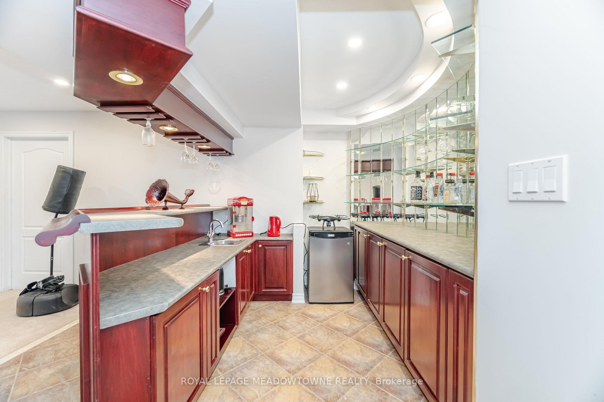 Photo 38 of 2459 Meadowridge Drive, Oakville, Joshua Creek — HOMEH