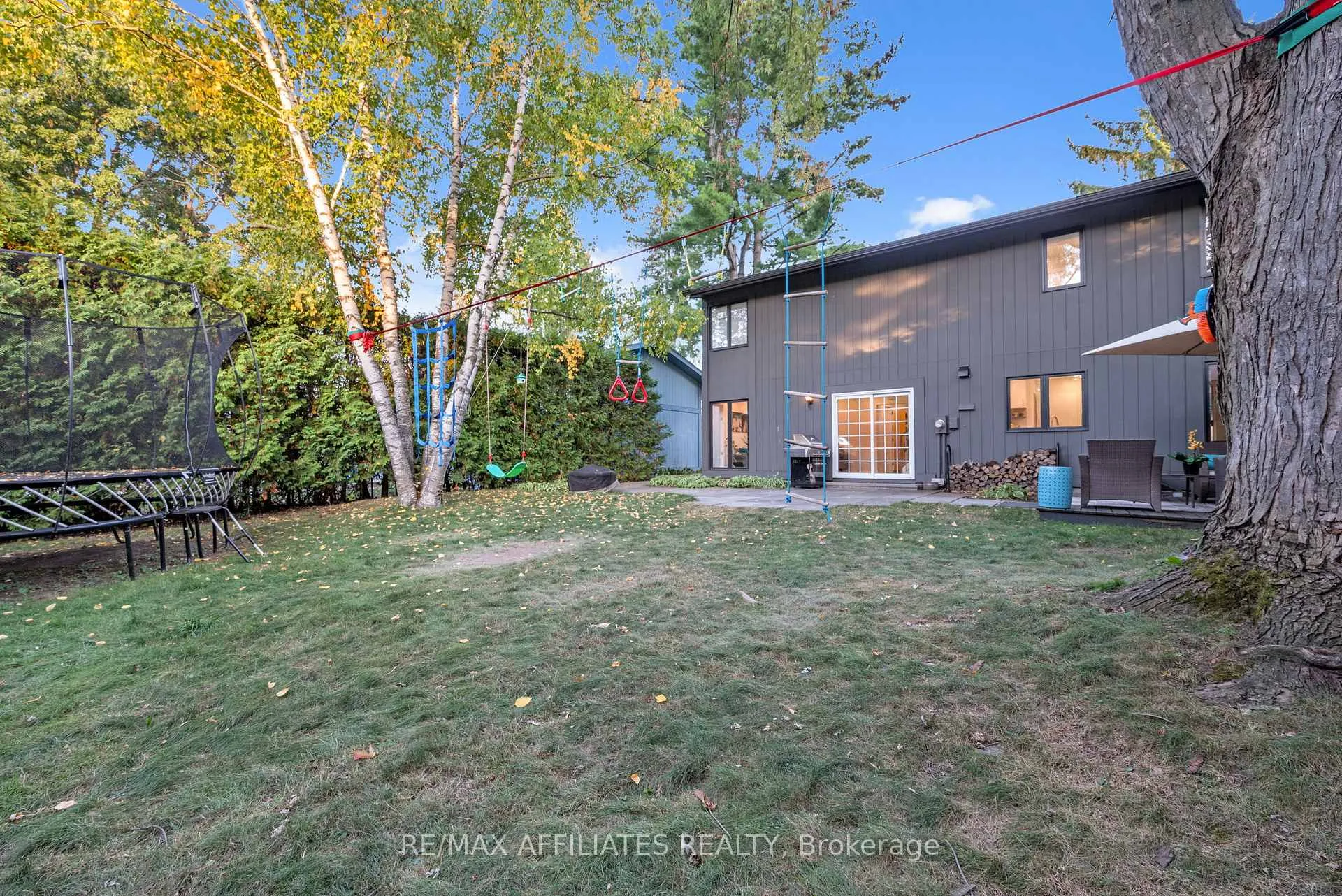 Photo 50 of 22 Inuvik Crescent, Ottawa, Kanata - Katimavik — HOMEH