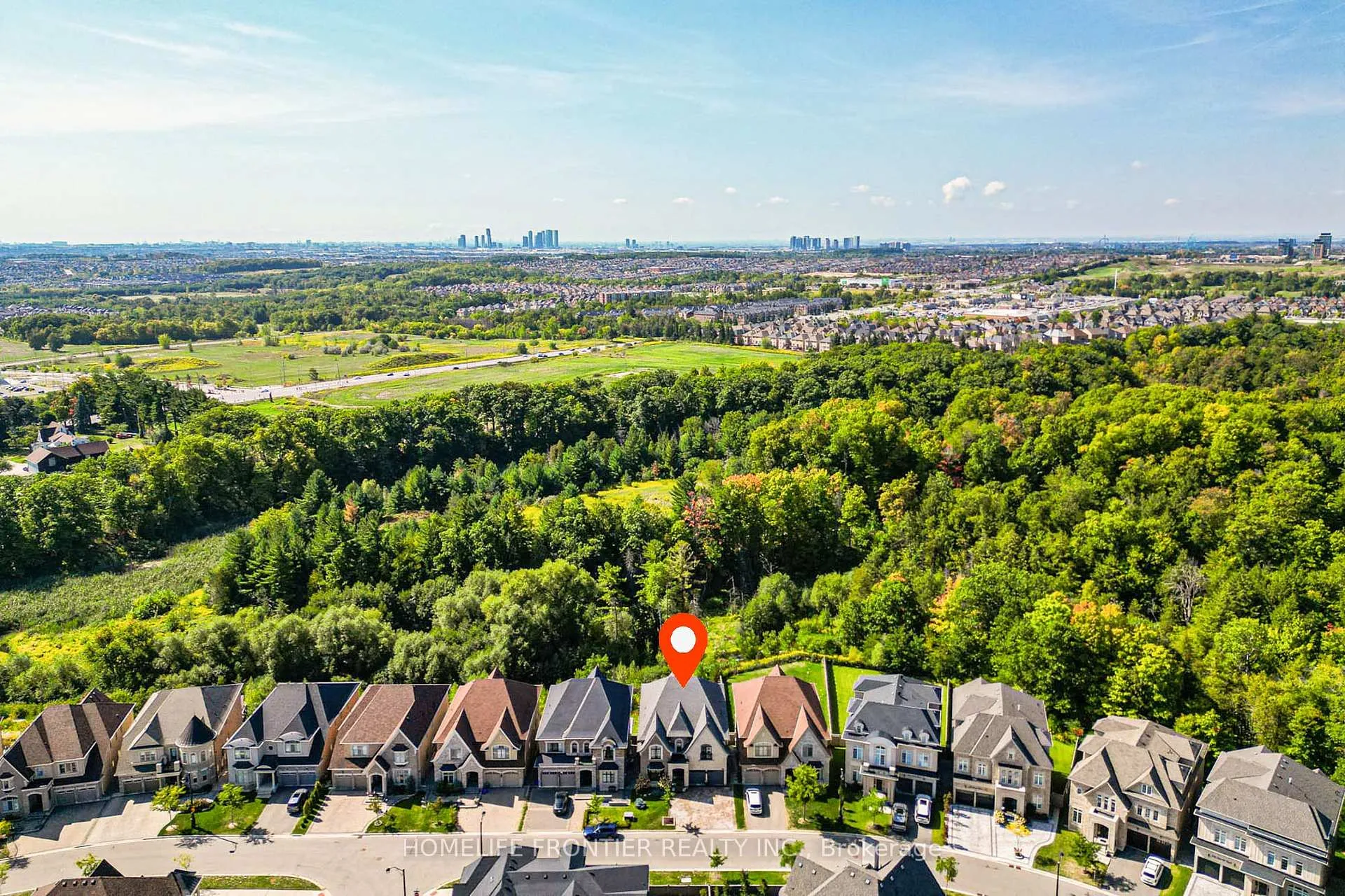 Photo 2 of 236 Farrell Road, Vaughan, Patterson — HOMEH