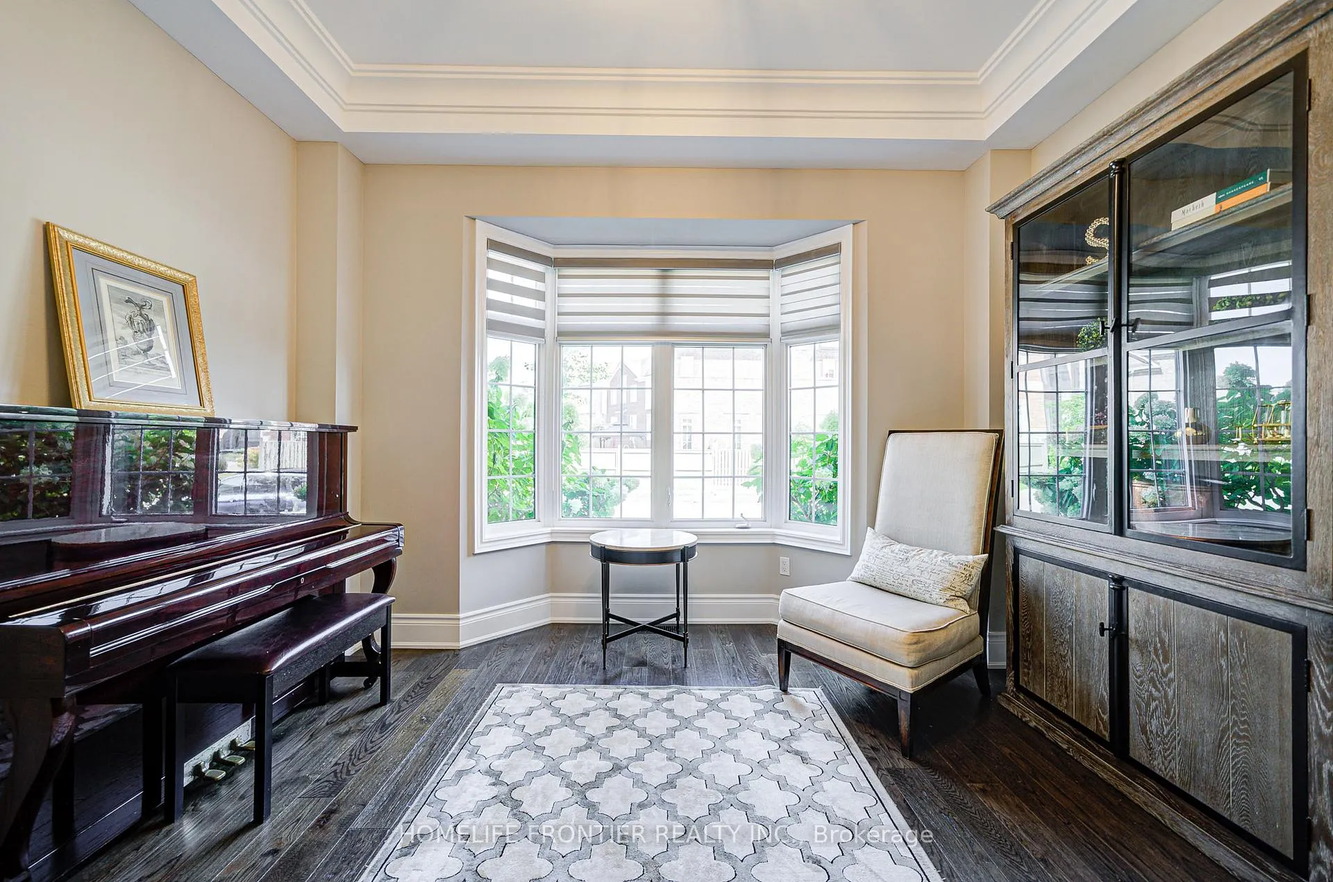 Photo 5 of 236 Farrell Road, Vaughan, Patterson — HOMEH