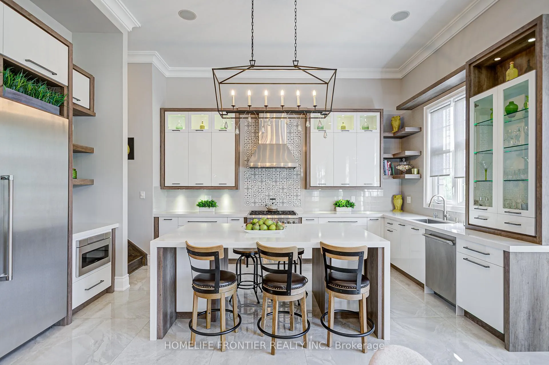 Photo 14 of 236 Farrell Road, Vaughan, Patterson — HOMEH