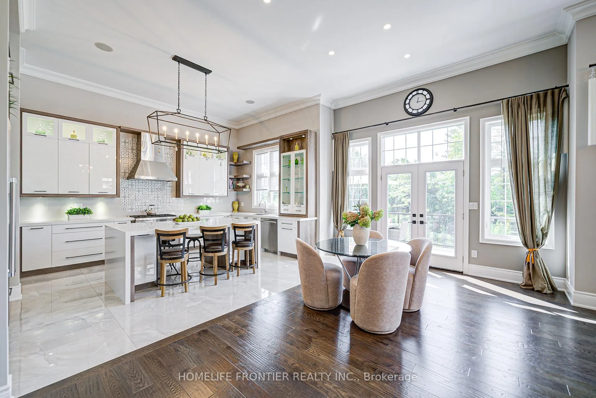 Photo 16 of 236 Farrell Road, Vaughan, Patterson — HOMEH