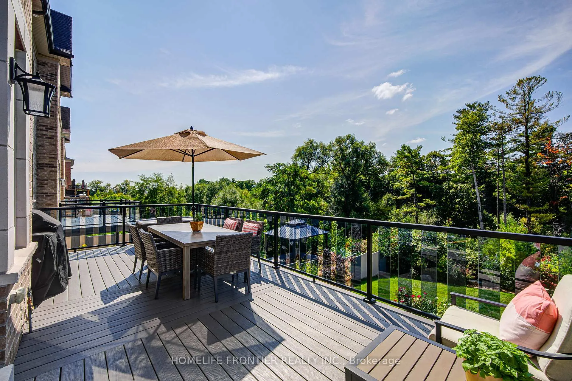 Photo 17 of 236 Farrell Road, Vaughan, Patterson — HOMEH