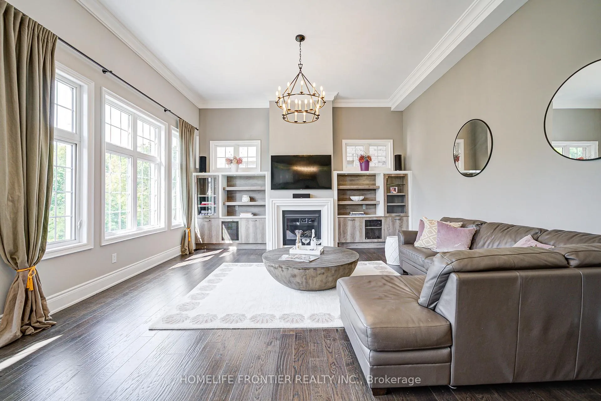 Photo 19 of 236 Farrell Road, Vaughan, Patterson — HOMEH