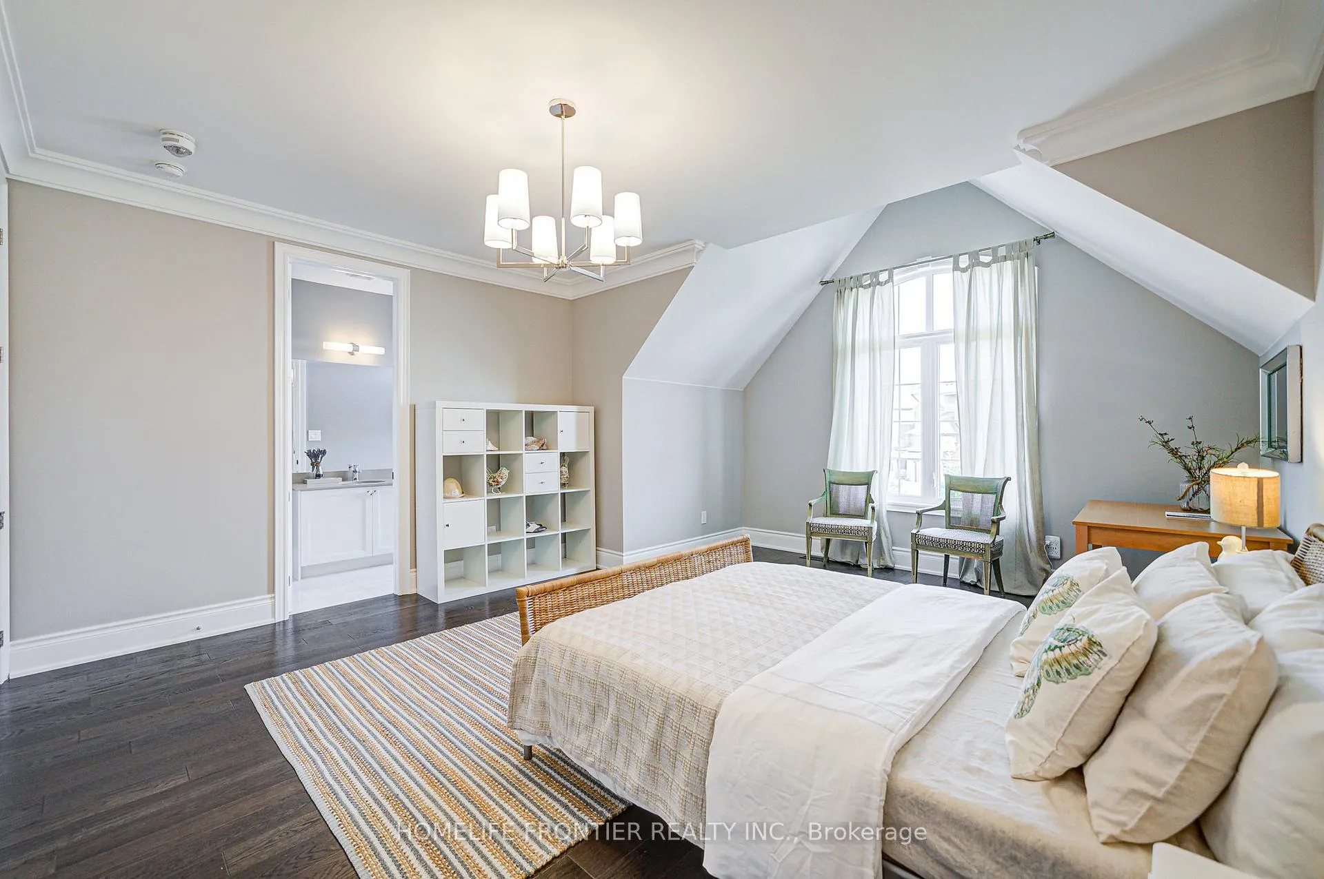 Photo 28 of 236 Farrell Road, Vaughan, Patterson — HOMEH