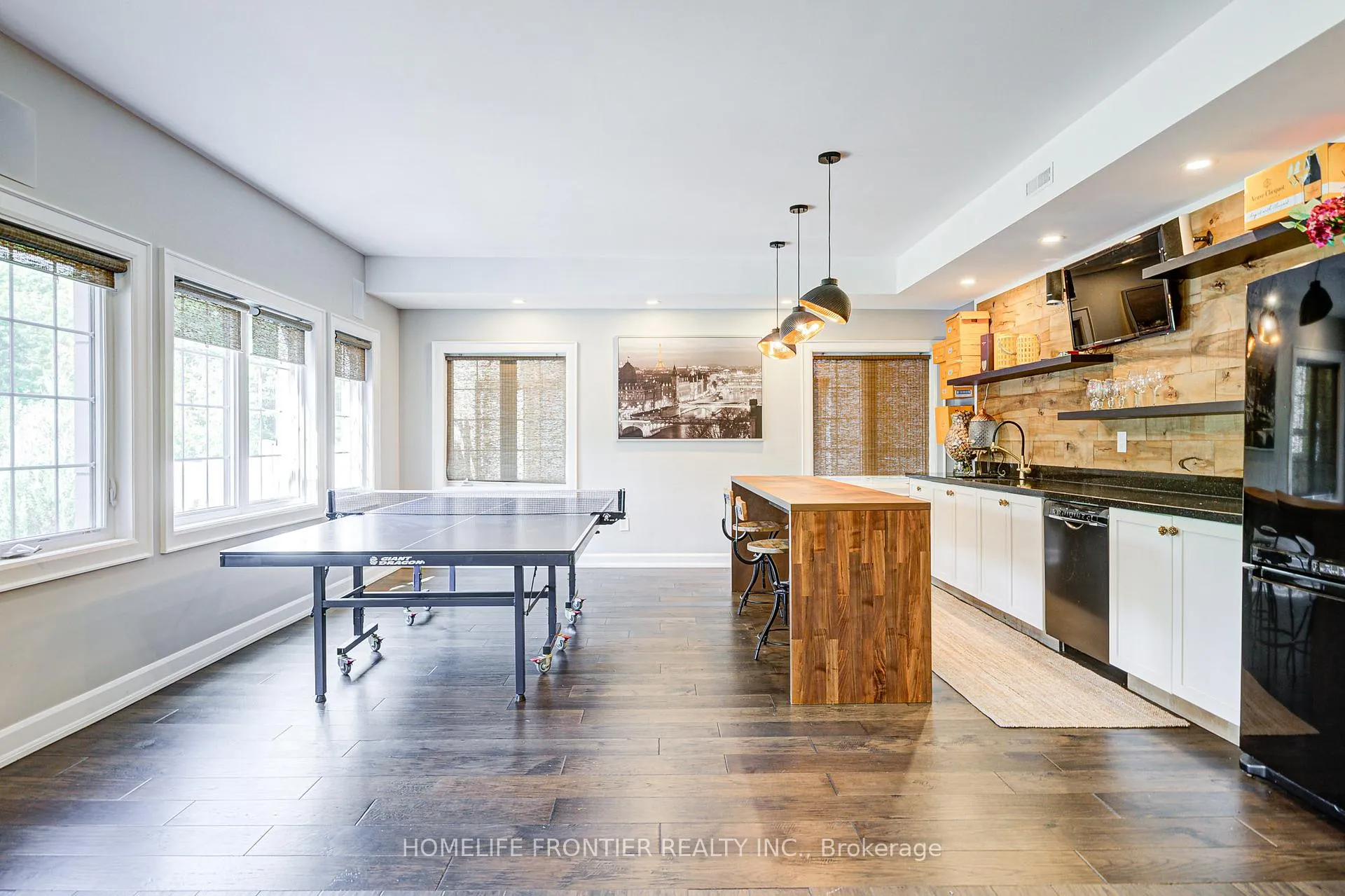 Photo 34 of 236 Farrell Road, Vaughan, Patterson — HOMEH