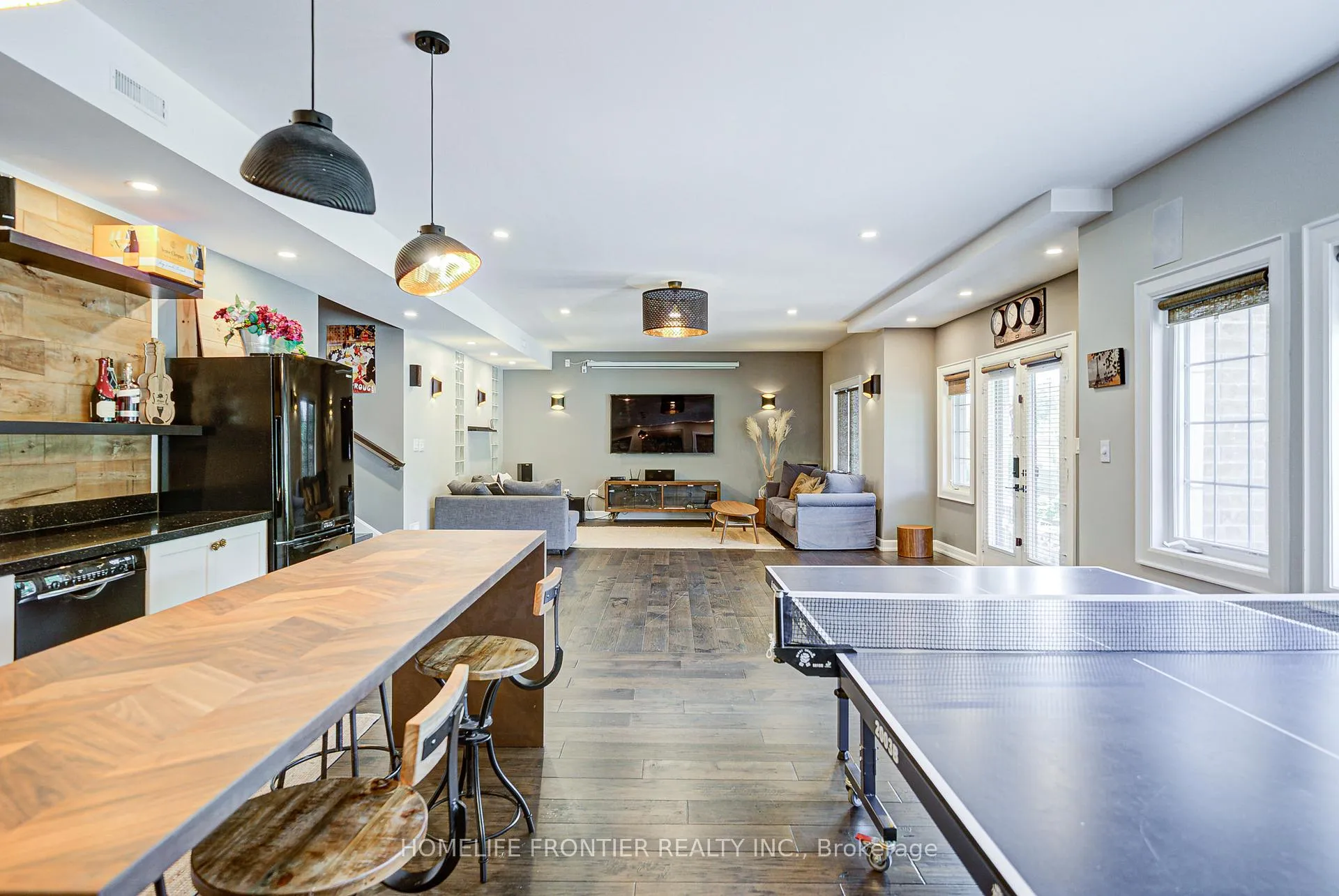 Photo 35 of 236 Farrell Road, Vaughan, Patterson — HOMEH