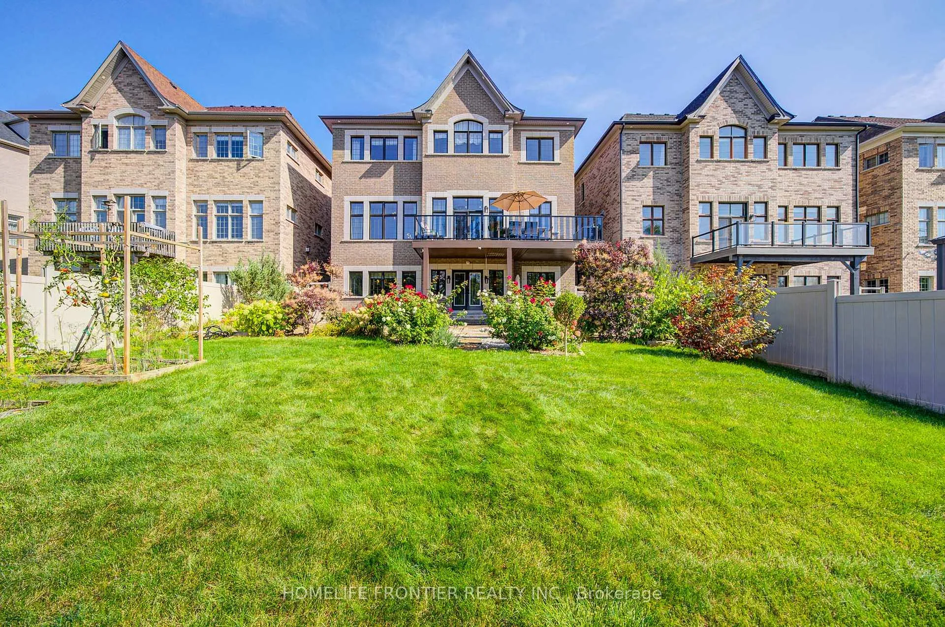 Photo 42 of 236 Farrell Road, Vaughan, Patterson — HOMEH