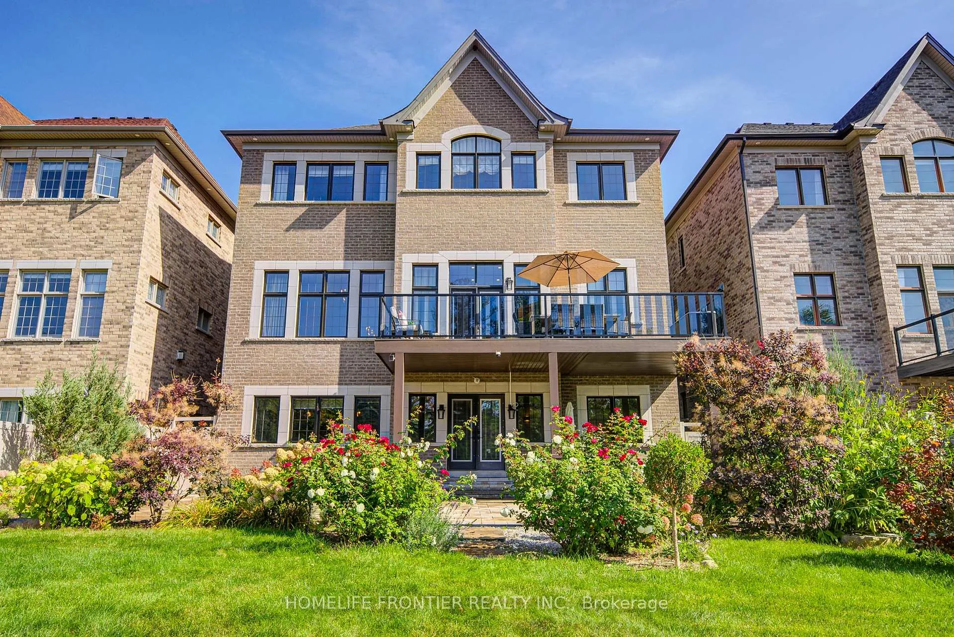 Photo 43 of 236 Farrell Road, Vaughan, Patterson — HOMEH