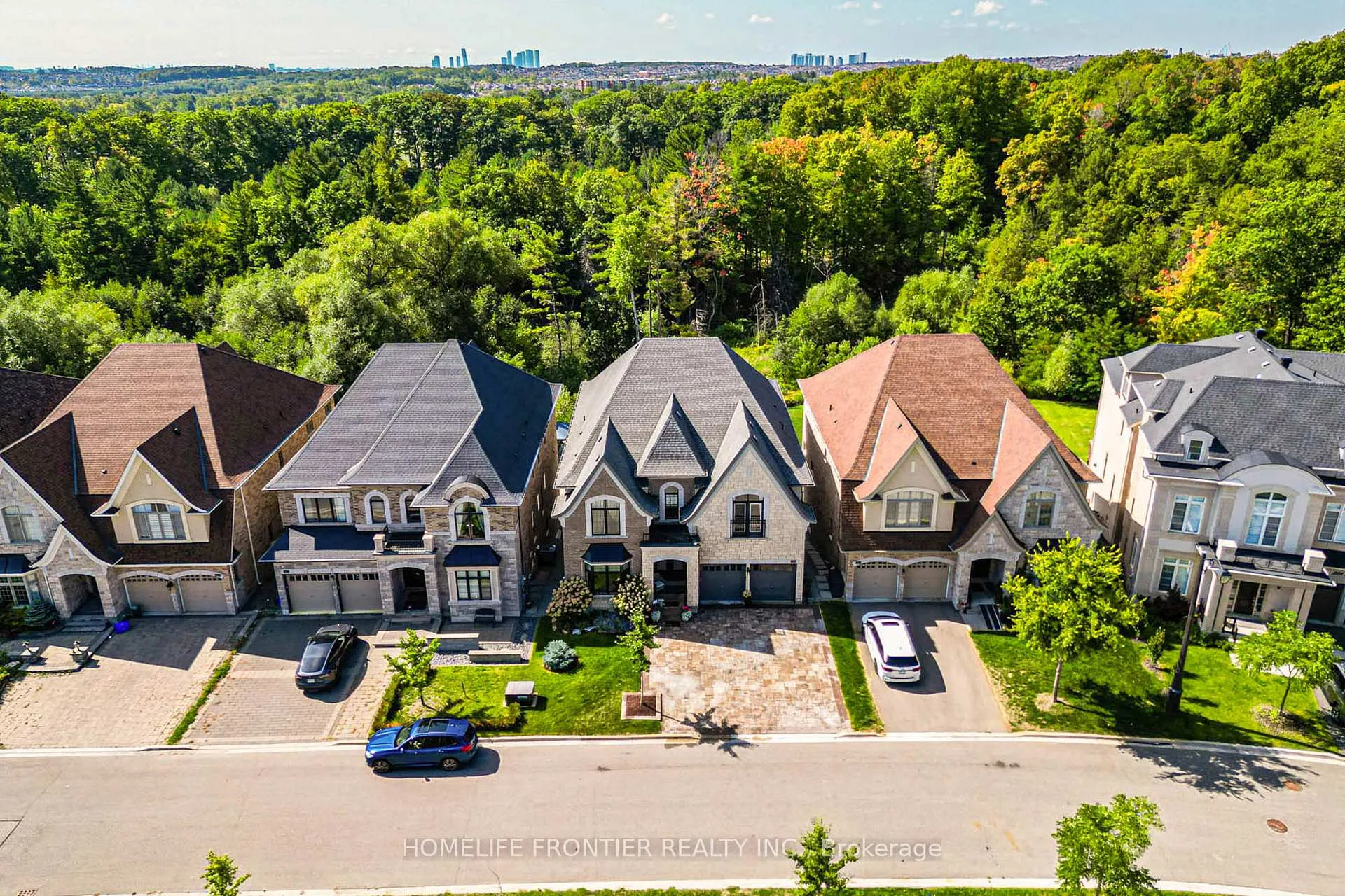 Photo 49 of 236 Farrell Road, Vaughan, Patterson — HOMEH