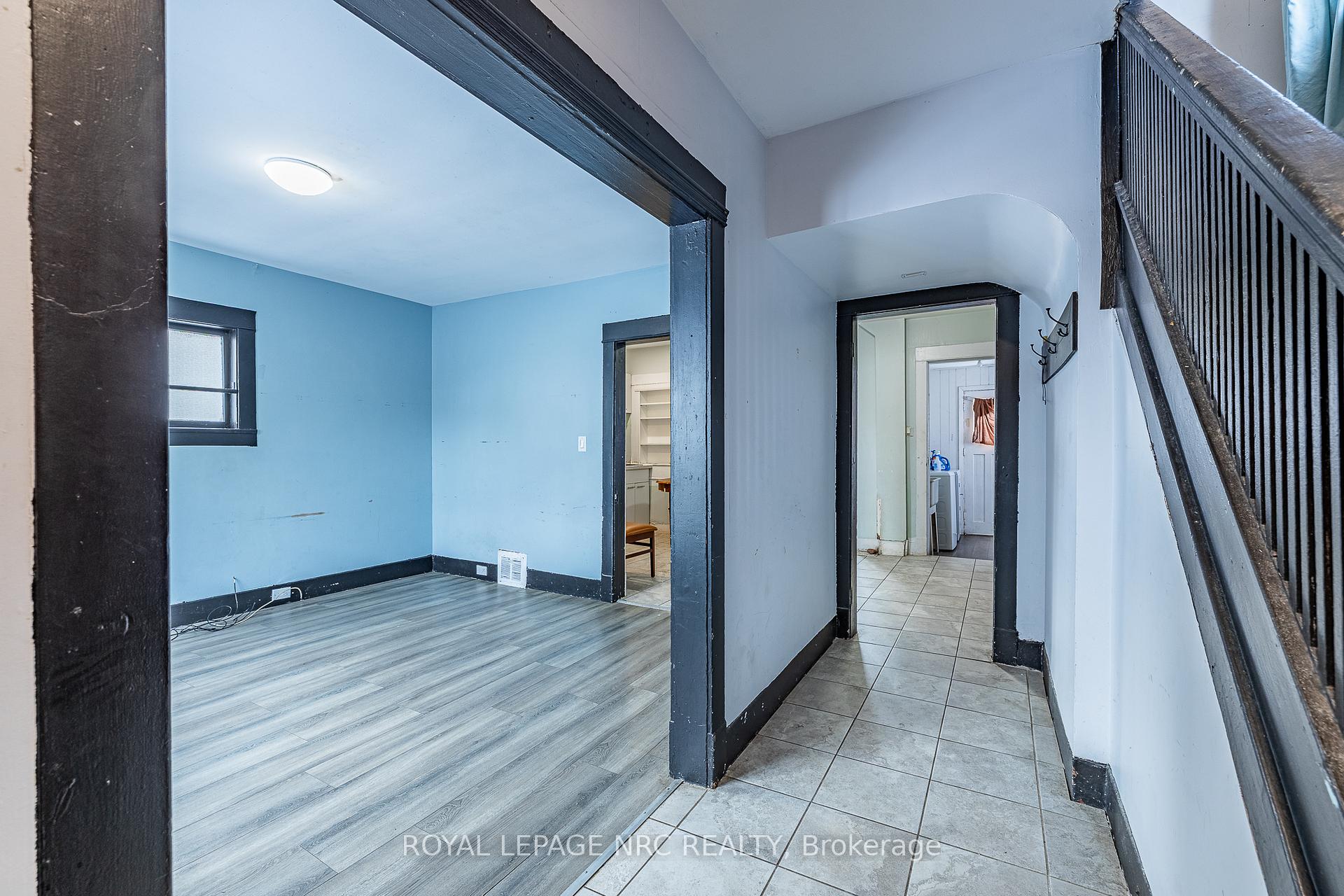 Photo 4 of 5495 Drummond Road, Niagara Falls, Hospital — HOMEH