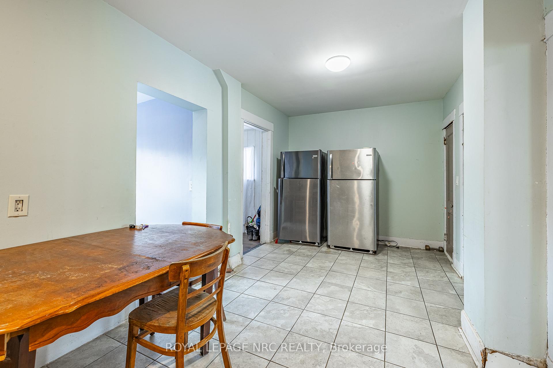 Photo 12 of 5495 Drummond Road, Niagara Falls, Hospital — HOMEH