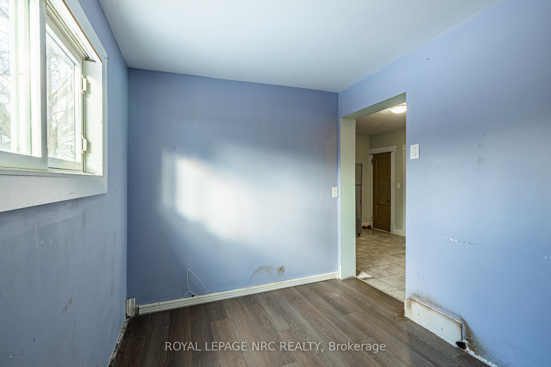 Photo 13 of 5495 Drummond Road, Niagara Falls, Hospital — HOMEH