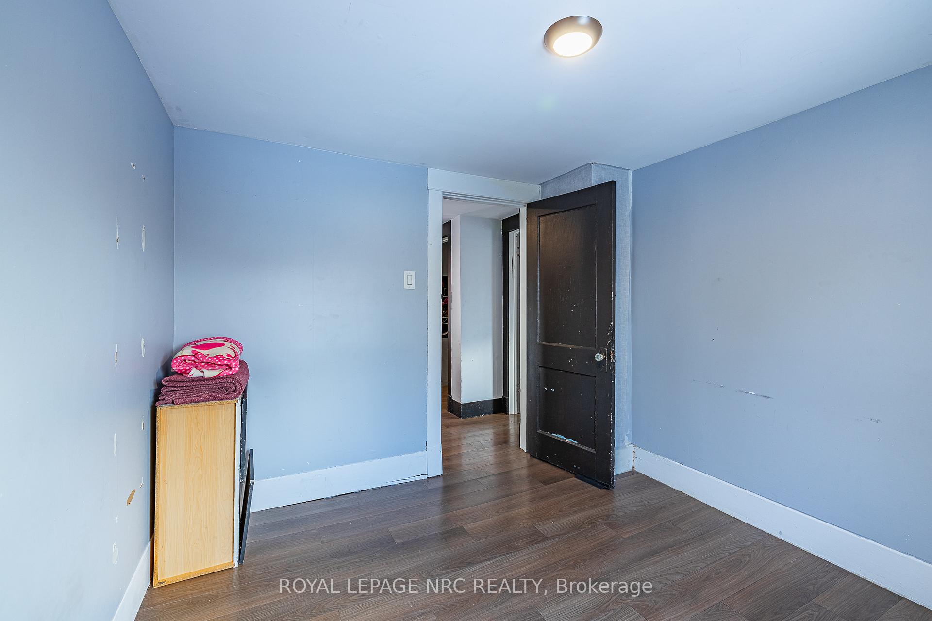 Photo 16 of 5495 Drummond Road, Niagara Falls, Hospital — HOMEH