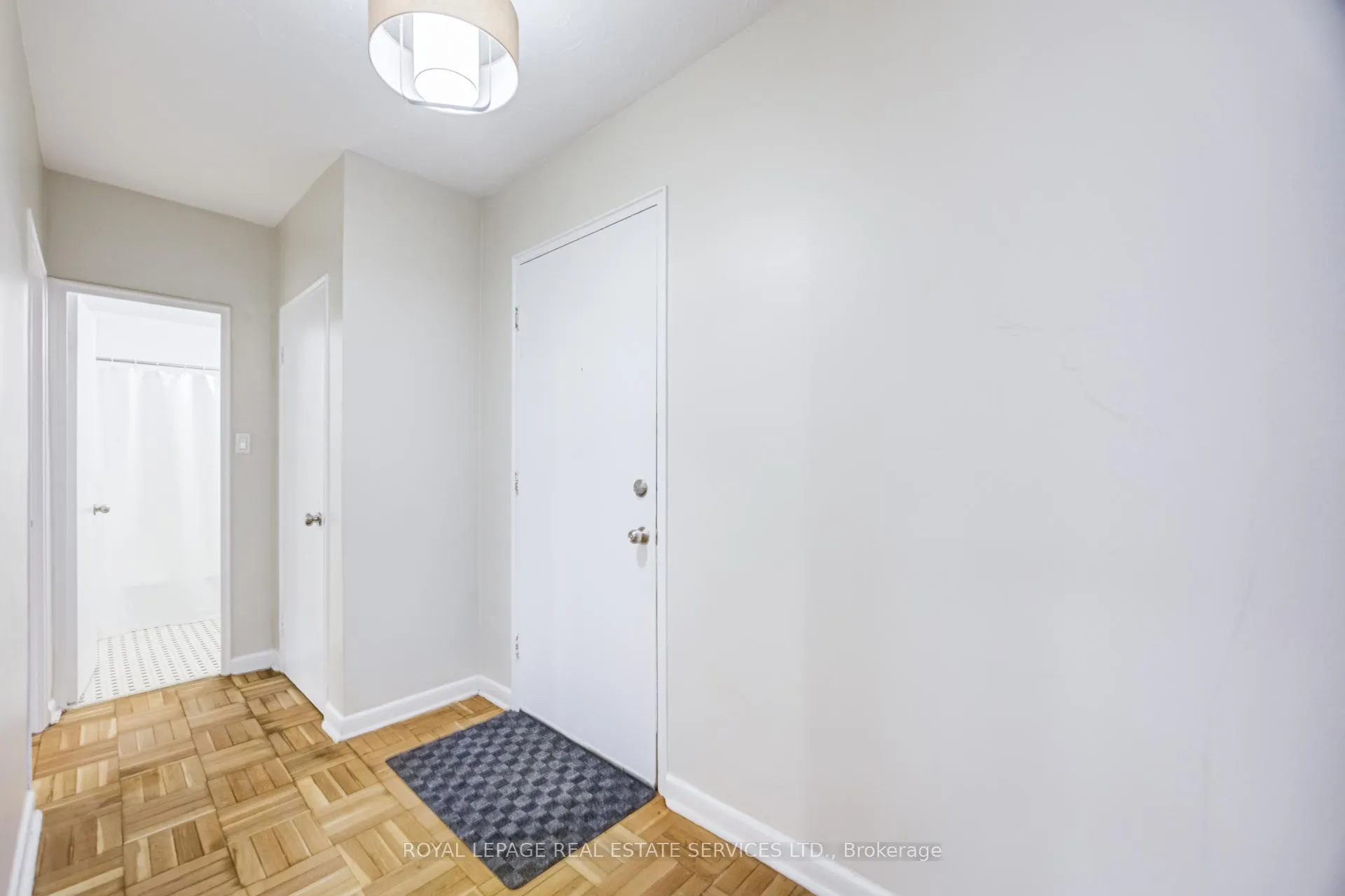 Photo 4 of Unit 206, 101 Coe Hill Drive, Toronto, High Park-Swansea — HOMEH