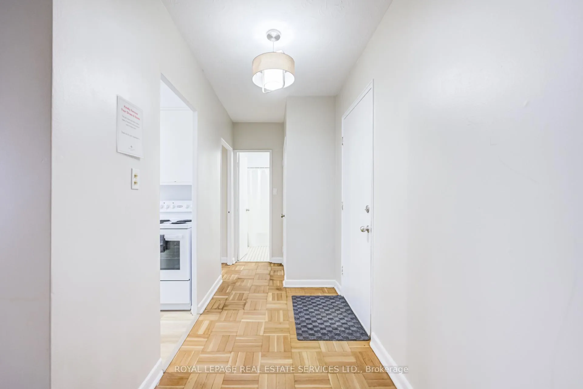 Photo 5 of Unit 206, 101 Coe Hill Drive, Toronto, High Park-Swansea — HOMEH