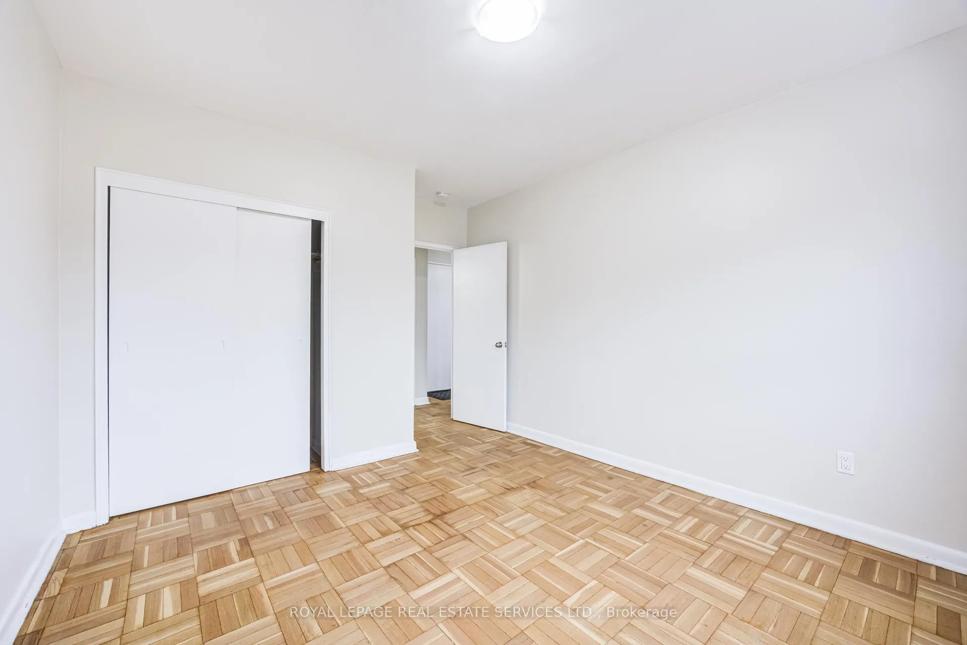 Photo 15 of Unit 206, 101 Coe Hill Drive, Toronto, High Park-Swansea — HOMEH