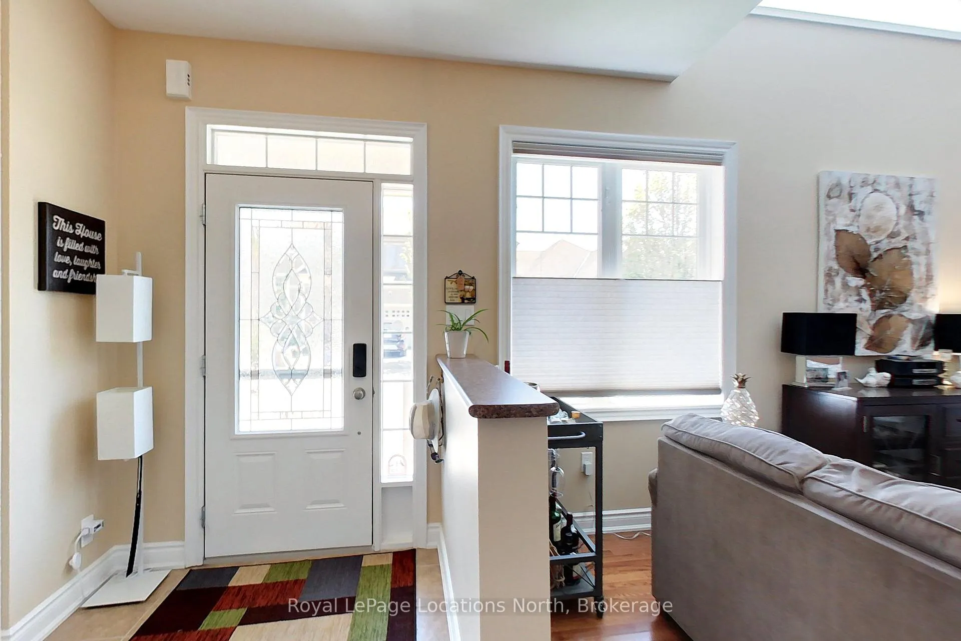 Photo 5 of 60 Savannah Crescent, Wasaga Beach — HOMEH